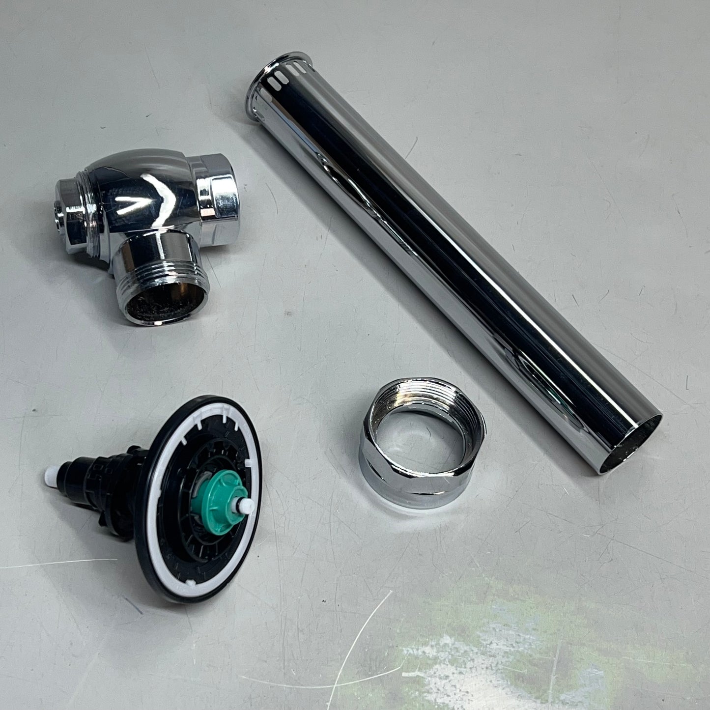 SLOAN OPTIMA PLUS Battery Powered Sensor Activated Flushometer Chrome 8111-1.28