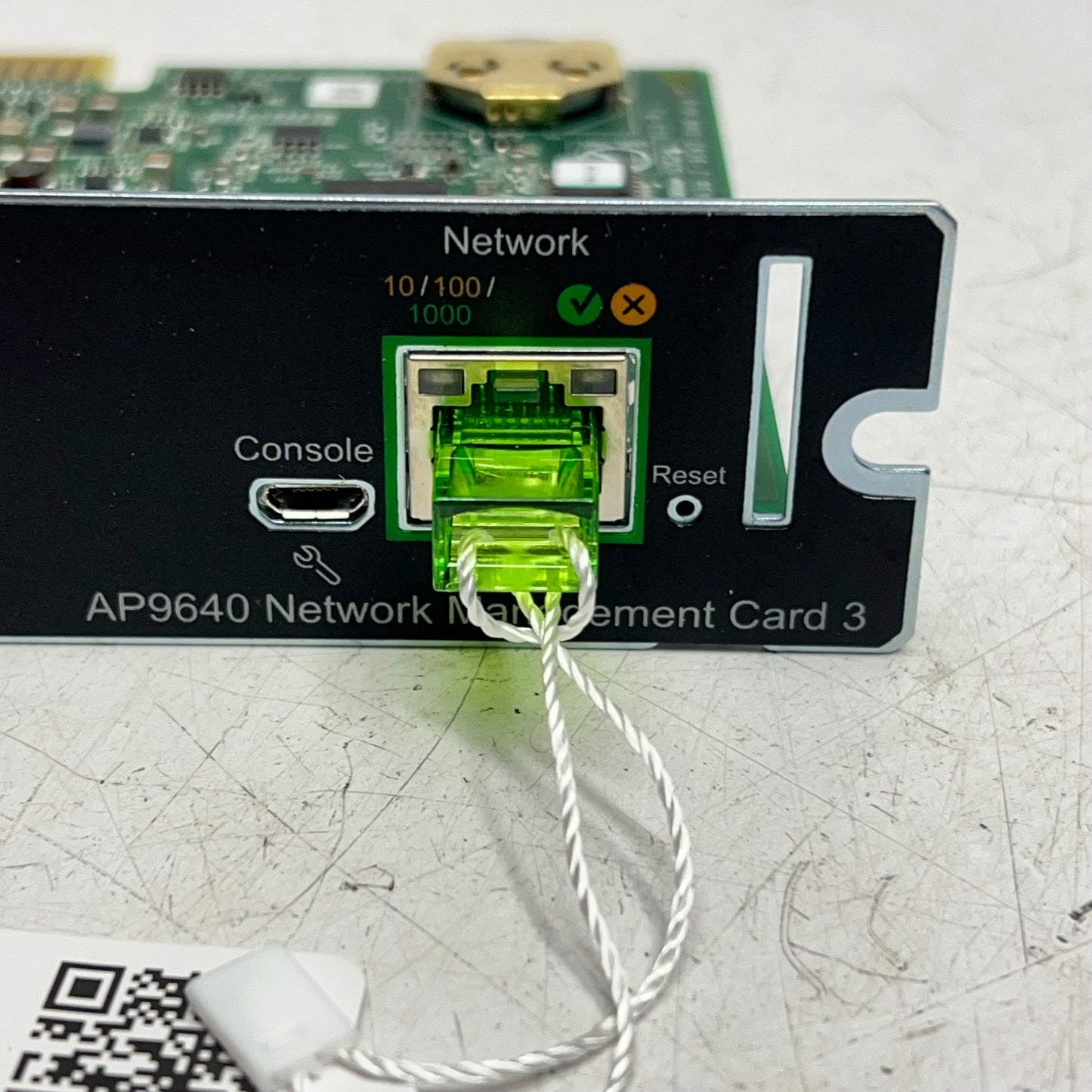 SCHNEIDER ELECTRIC Device Monitoring & Management Real-time Up to Date AP9640