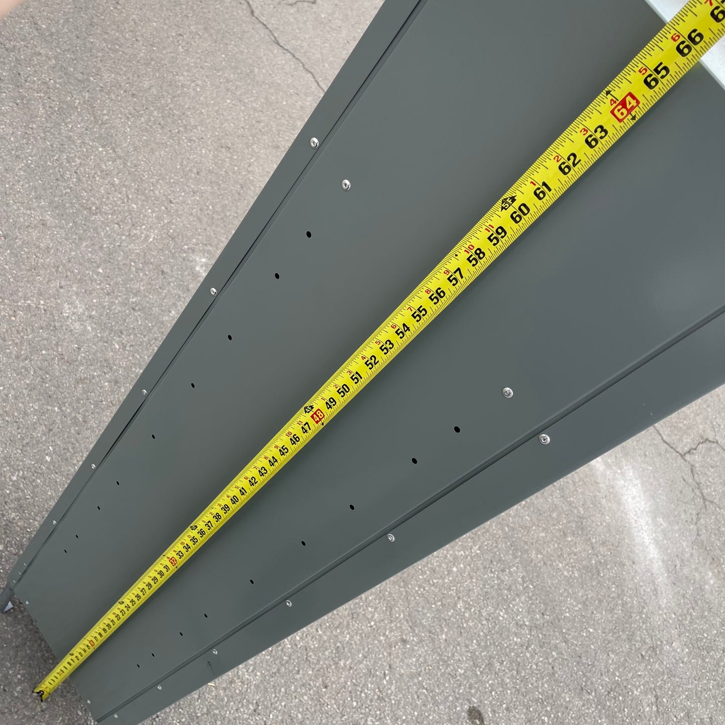 ZA@ HALLOWELL One Wide, Single Tier Locker Grey (AS-IS)(A)