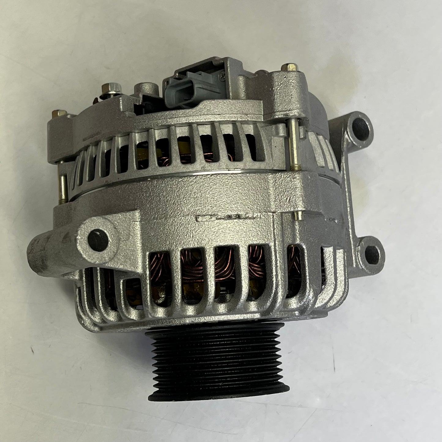 NAPA Remanufactured Alternator Standard 135 a for Ford Vehicles  2133186D