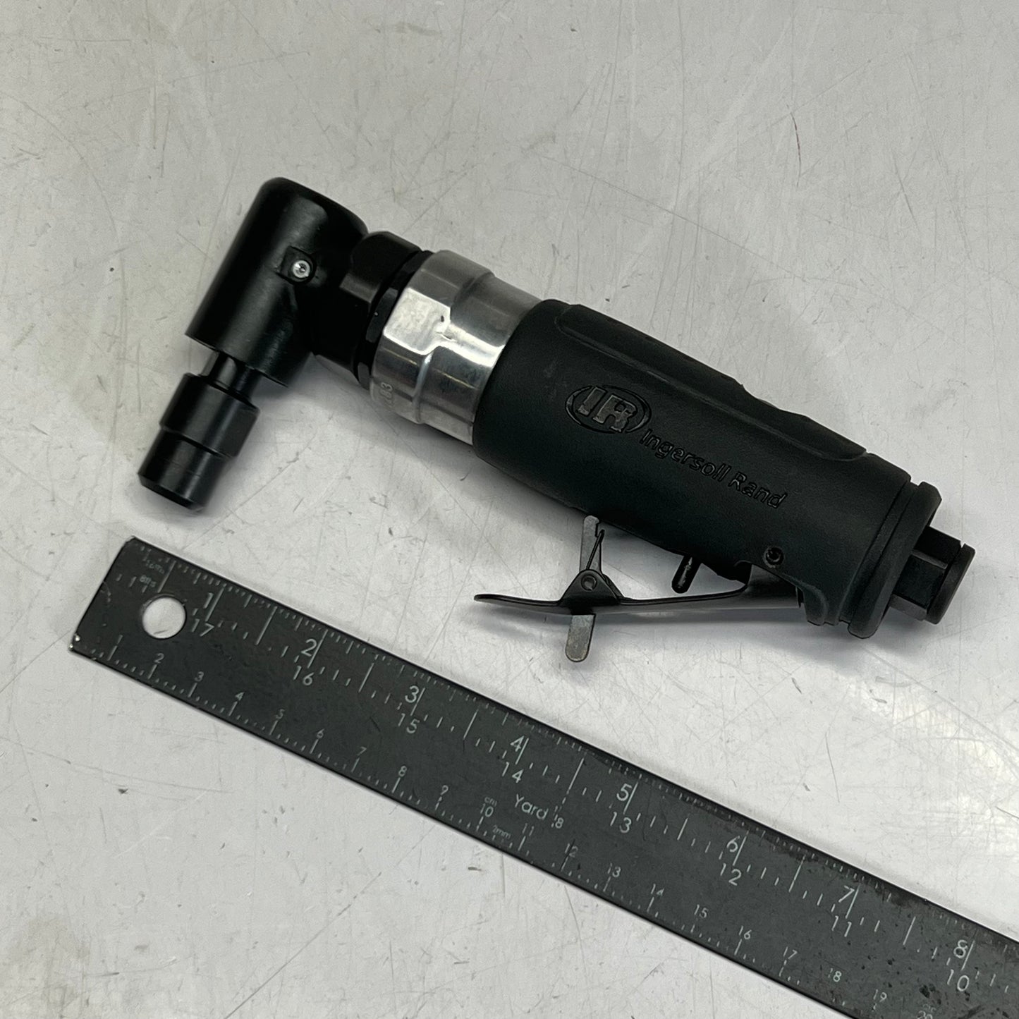 INGERSOLL RAND Right Angle Die Grinder, 1/4 in Npt Female Air Inlet, 1/4 in Collet, Medium Duty, 20,000 Rpm 6 7/8 in Grey 302B