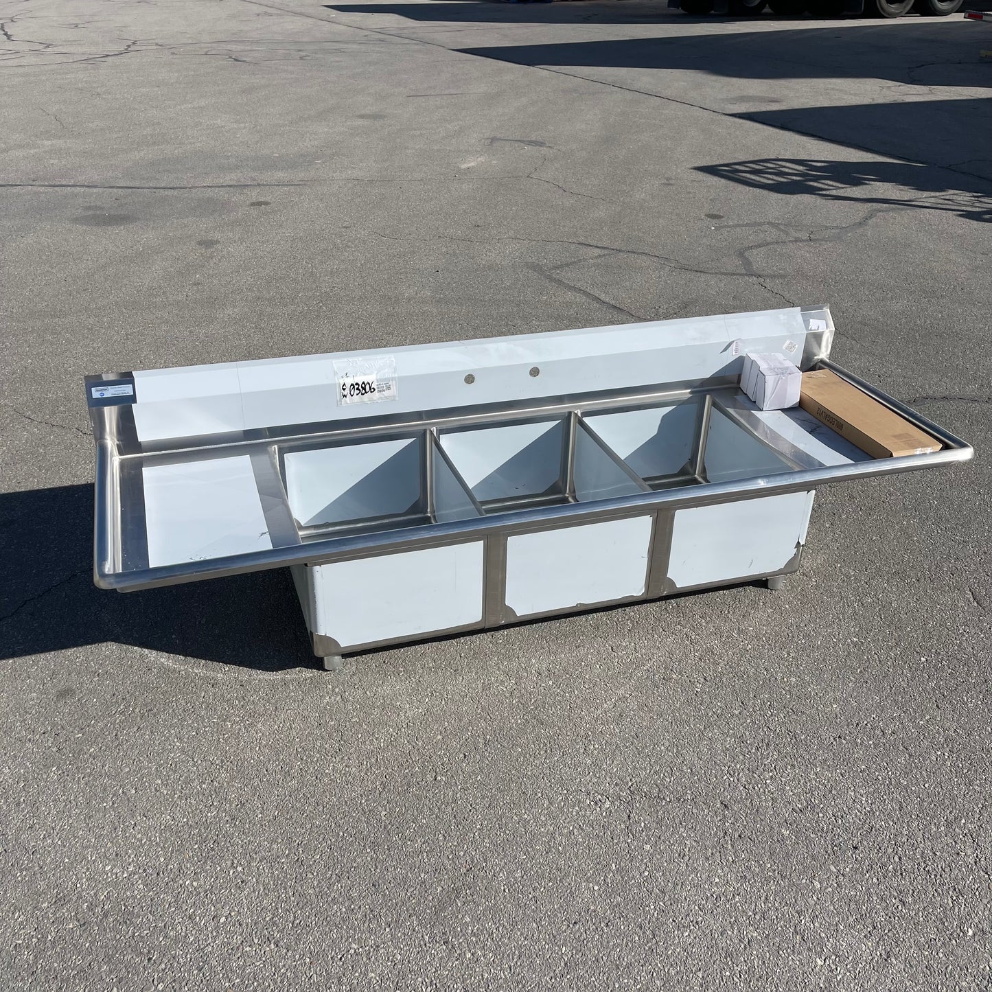 STEELTON Commercial 3 Compartment Sink Stainless Steel 522CS31824LR