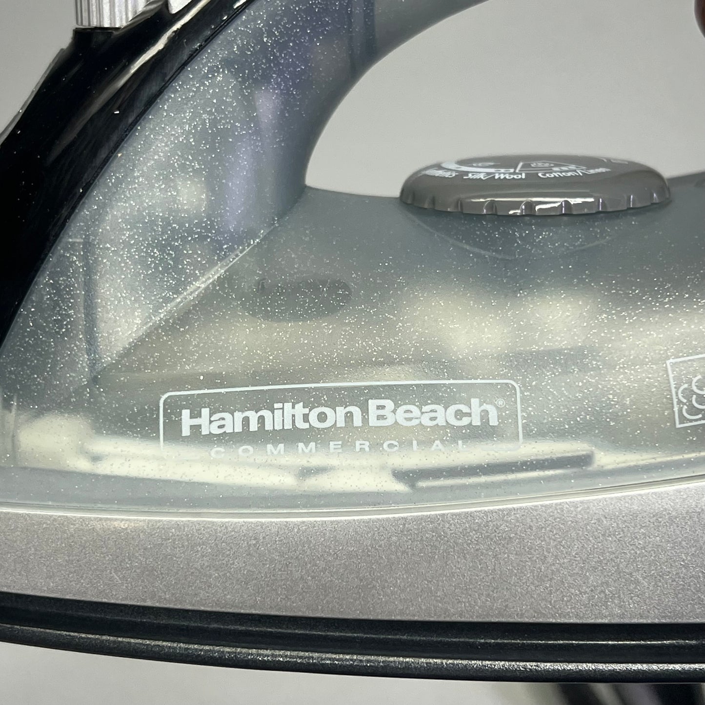 HAMILTON BEACH Lightweight Iron 3-Way Position Sensing Auto Turn Off HIR200B