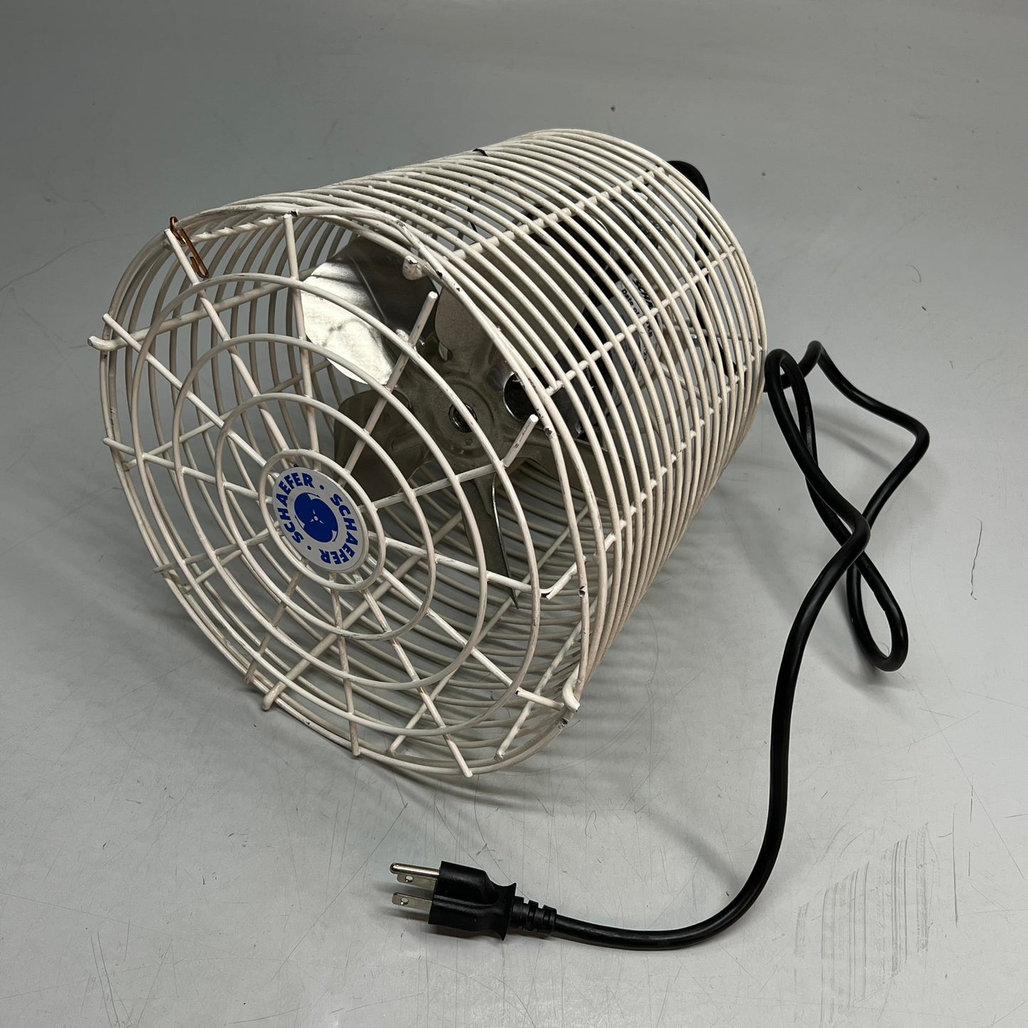SCHAEFER Versa-Kool Circulation Fan W/ Tapered Guards Cord & Mount 8" - 450 CFM (Used)
