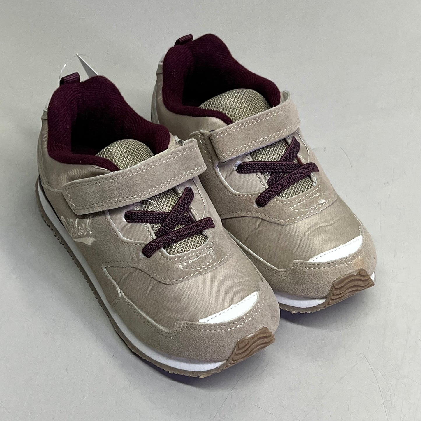 OSHKOSH G'gosh Eddi Athletic Toddler Sneaker Boy's Sz 11 Khaki OF21A01B