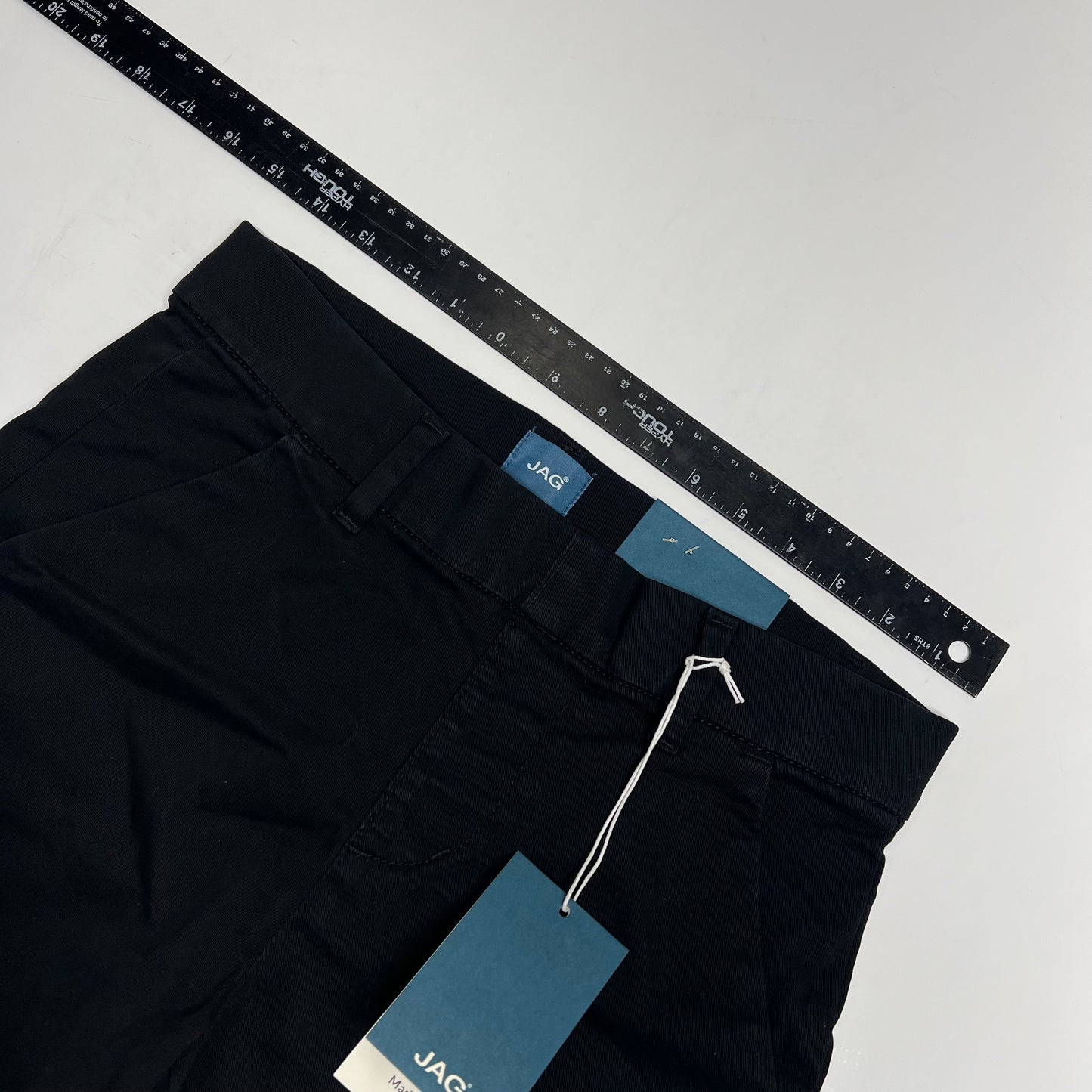 JAG Maddie 5" Short Pull-on Interior Elastic Women's Sz 2/5 Black J5105TWL616