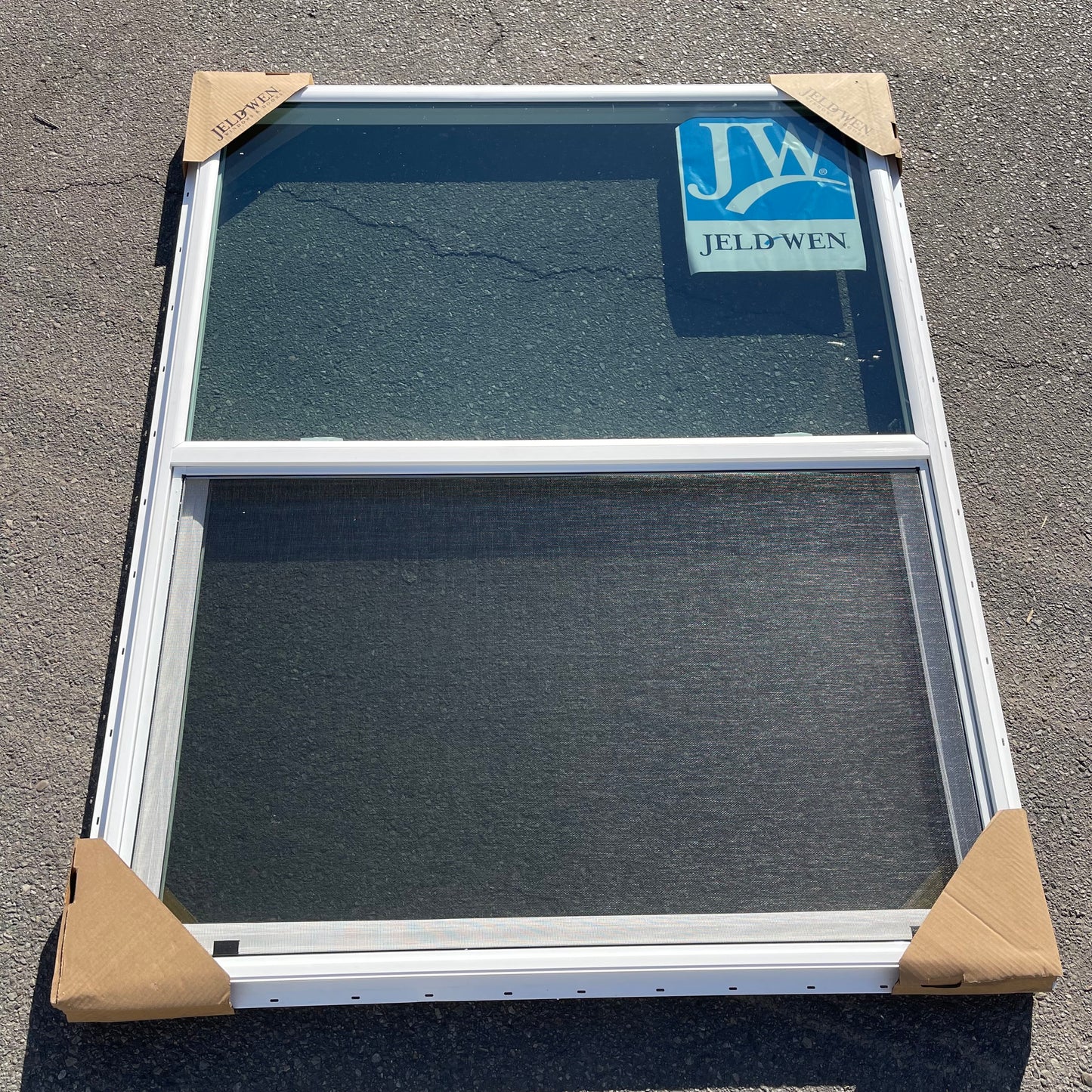 Z@ JELD-WEN Sliding Window w/ Screen 60”x48” VSH-7085V (New)