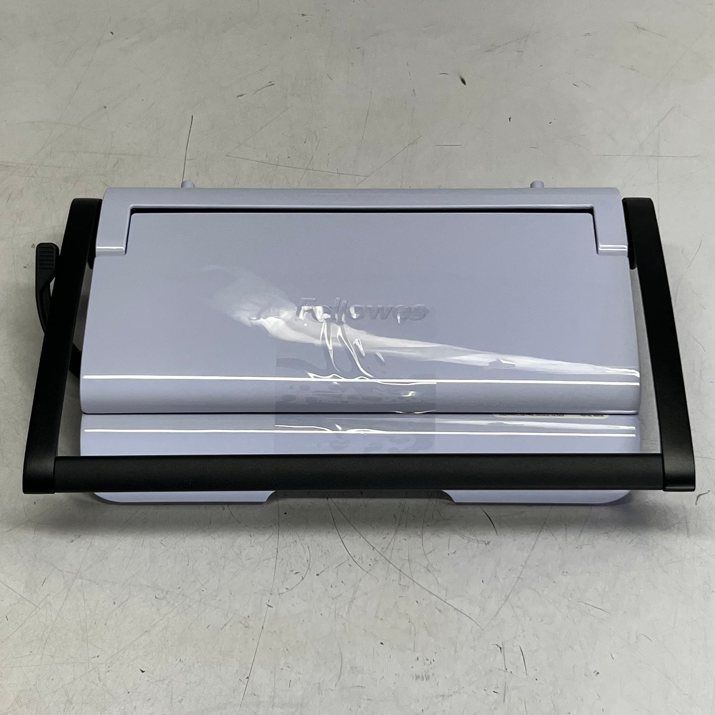 FELLOWES Star + 150 Comb Binding Machine Sz 14.5"L x 9.5"W, White CRC5006501