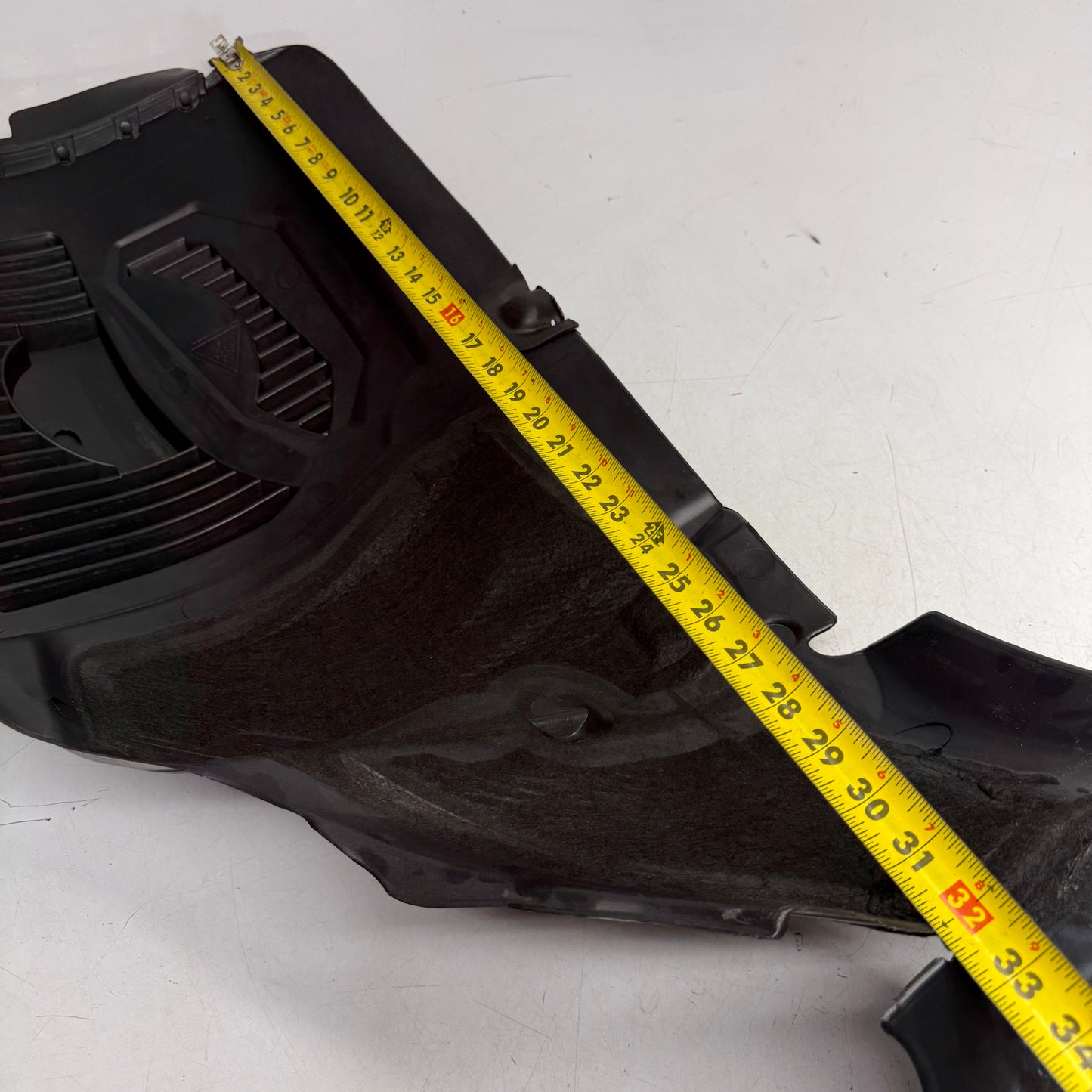 TESLA Model S 2016-2020 Front Right Wheel Arch Fender Liner Splash 1063694-00-D