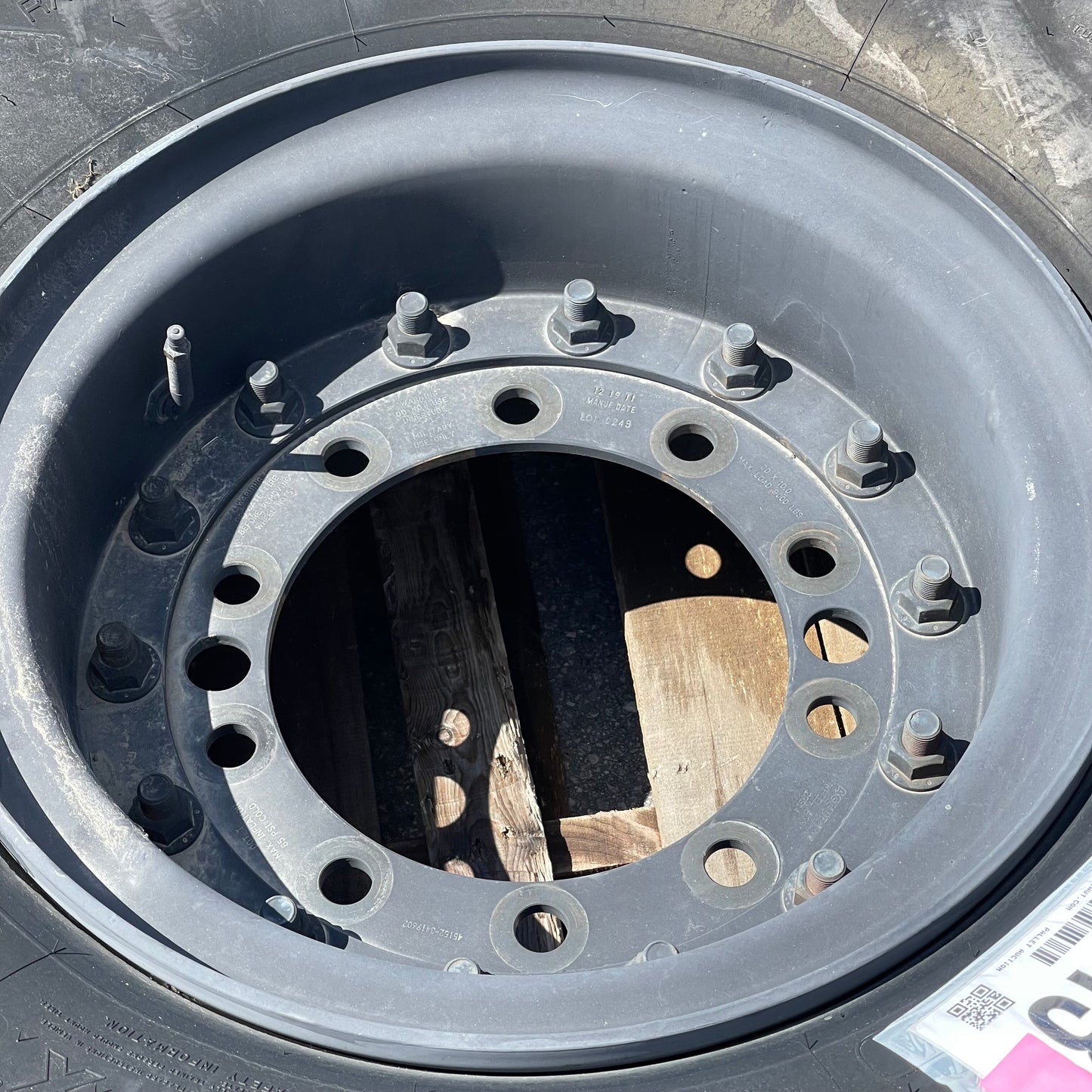 ZA@ Pallet of MICHELIN X G-20 Pilote XL Tire (AS-IS)