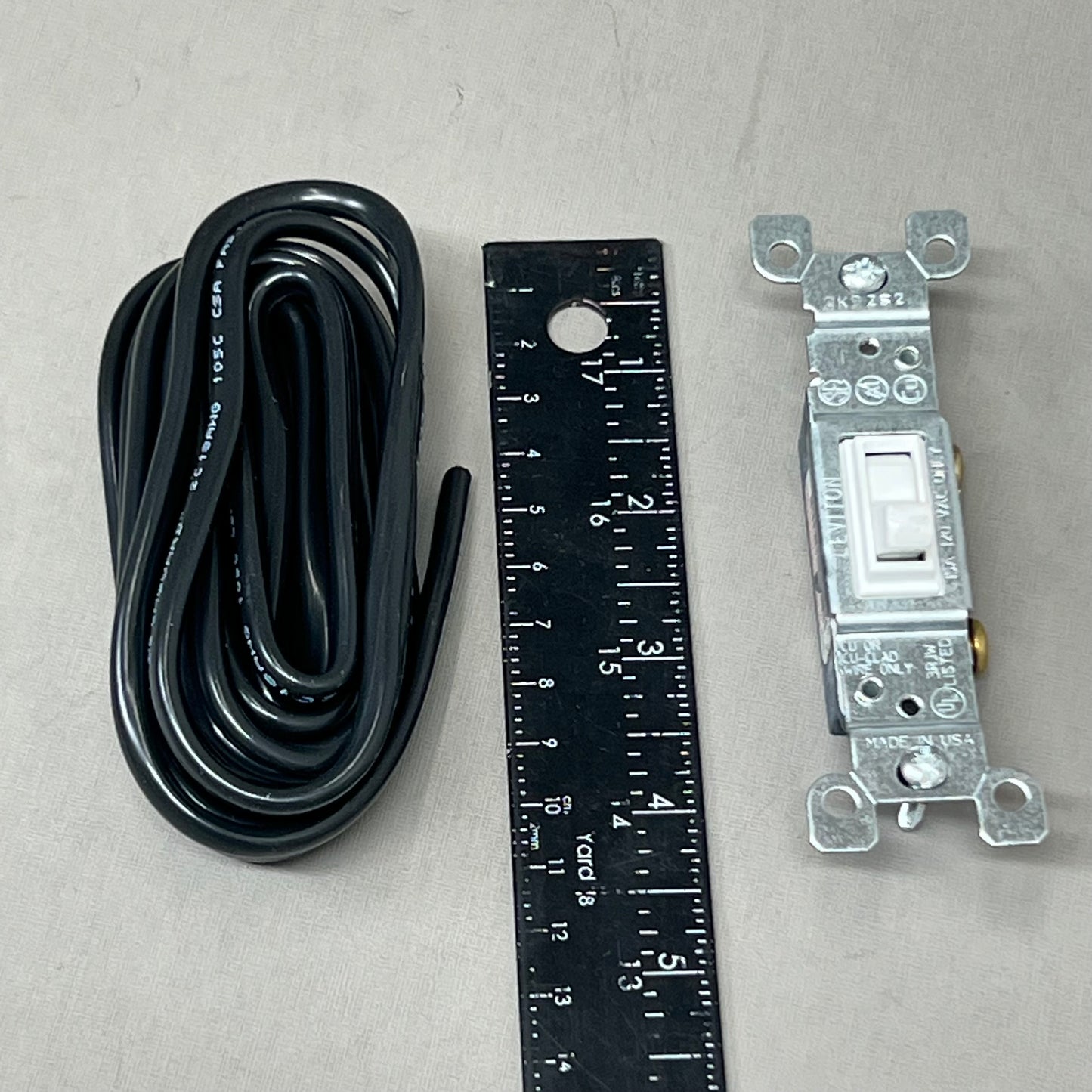 KINGSMAN Four-Lamp Universal Accent Light Kit For ZCVRB60 Glass Media ULK64