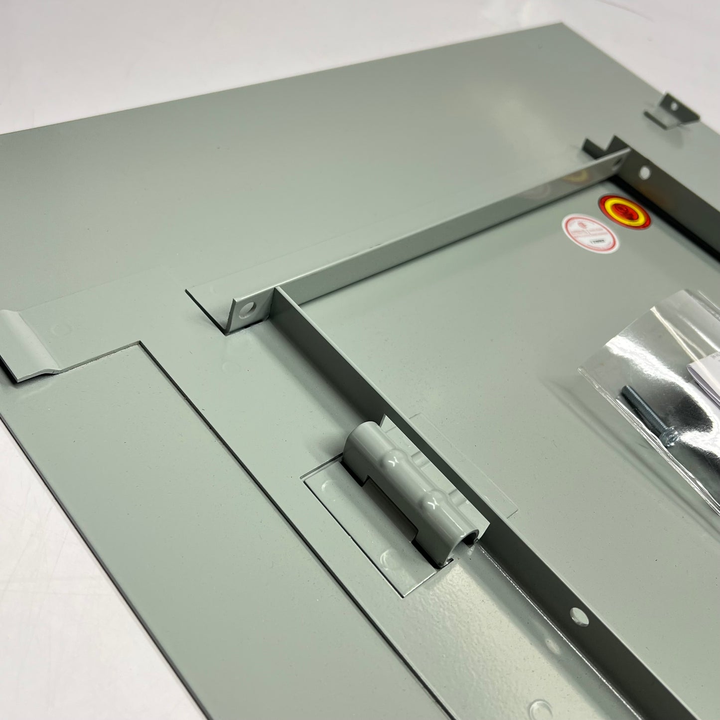 EATON Pow-R-Xpress Ez Rim Nema 1 Trim W/ Key 36"x1.5"x20" Grey EZ 2036