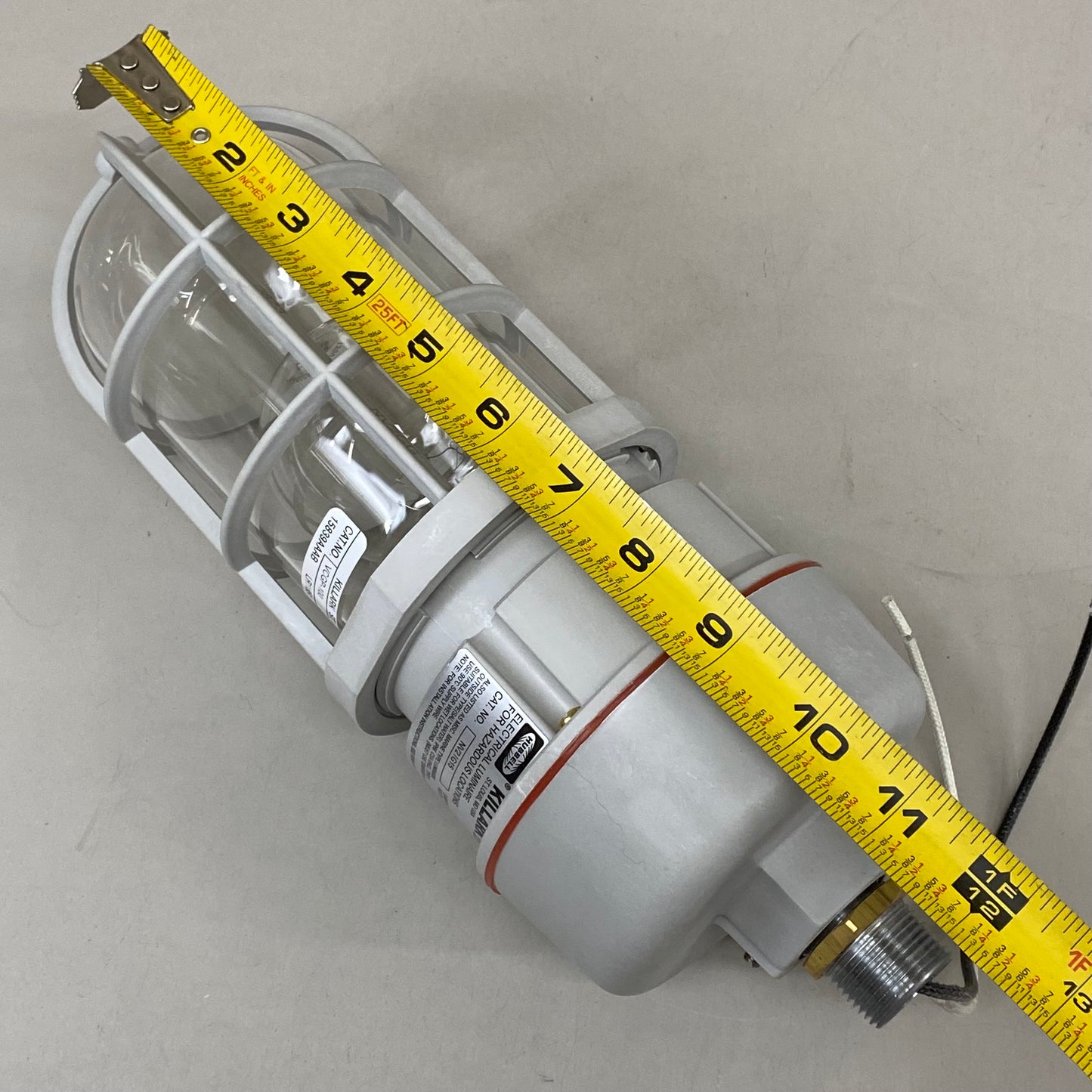 SPEAKMAN Vapor Proof Hazardous Non-Metallic Light 14" L x 5" W Clear/White VPL-C1D2