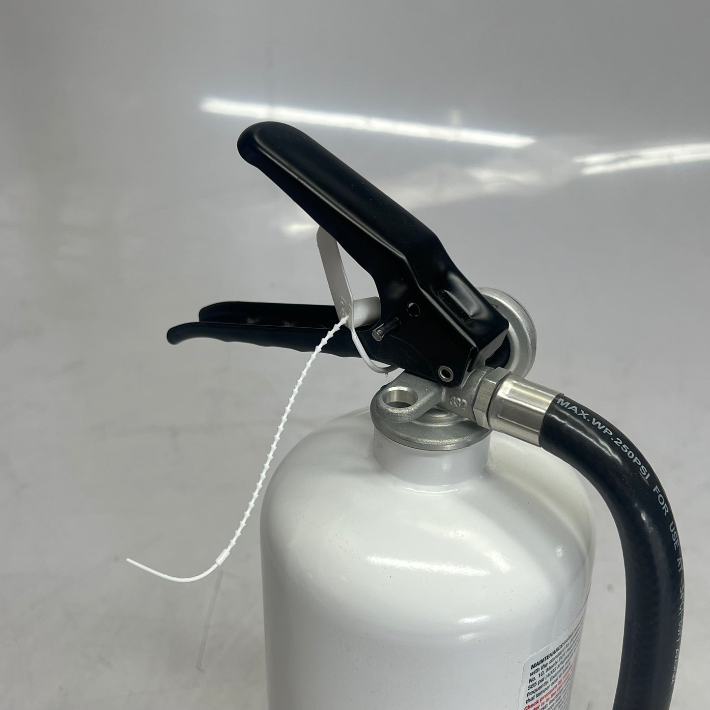FIRST ALERT Rechargeable Compliance Fire Extinguisher Ul Rated S23-177963|-179291