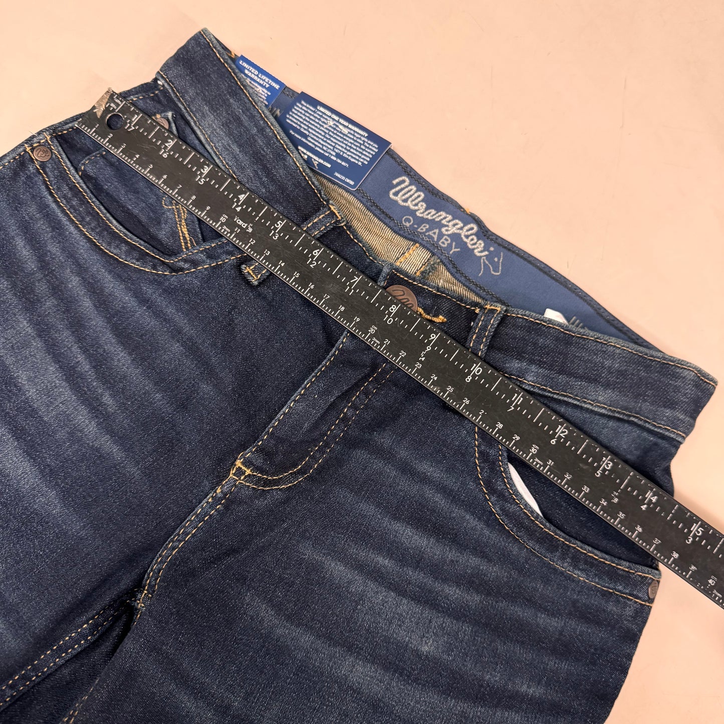 WRANGLER The Ultimate Riding Jean Q-Baby Mid-Rise 26/1 x 34 Avery 10WRQ20VA