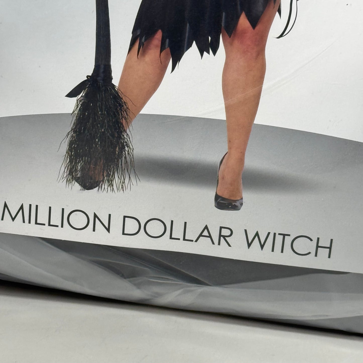 CALIFORNIA COSTUMES Women's Million Dollar Witch Sz-3X (20-22) Black 8023-070