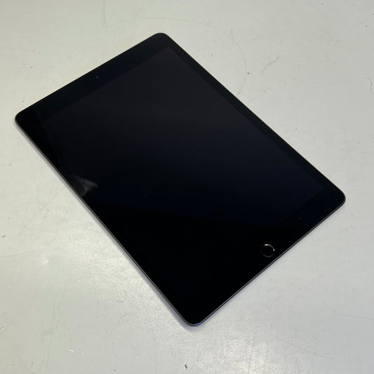 APPLE IPad 8th Generation W/ Case 10.2" Display 32GB Black (Pre-Owned)