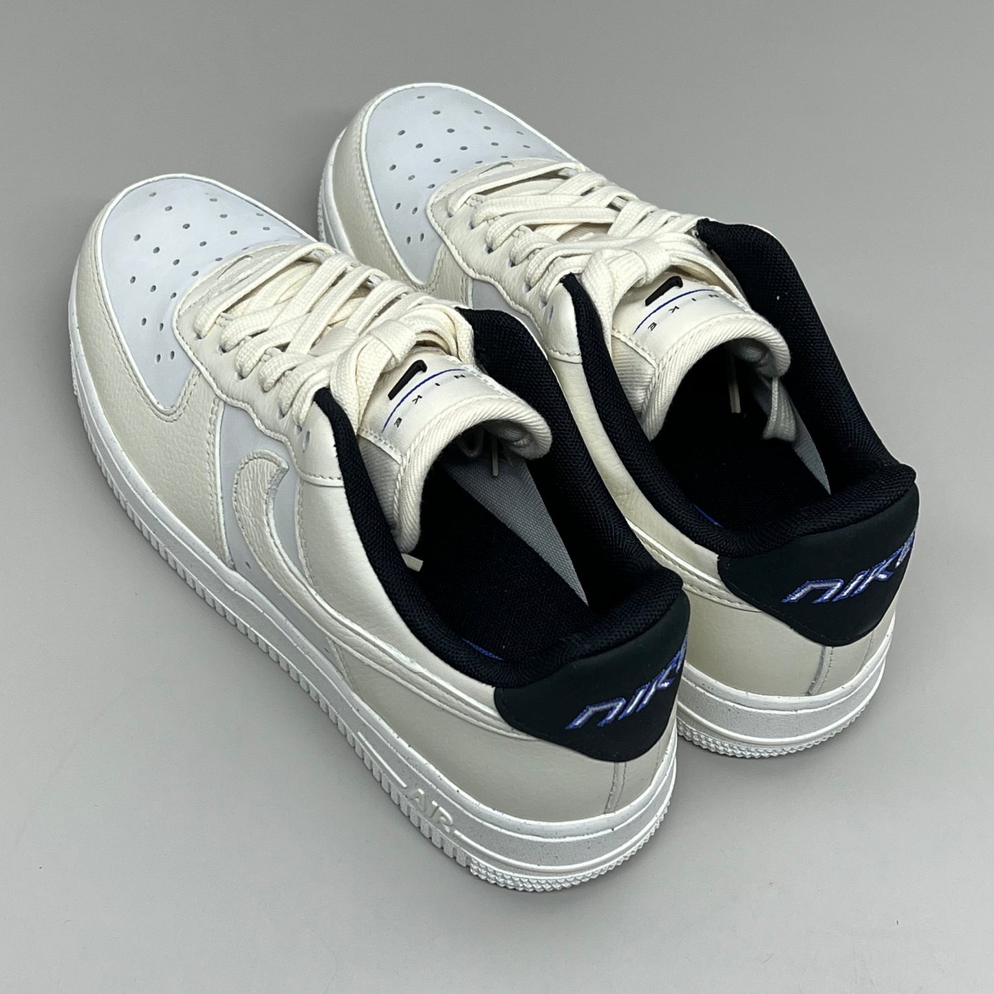 NIKE Air Force 1 07' LX Leather Sz Women's 7 Sail/Coconut Milk-Black DZ2708 101