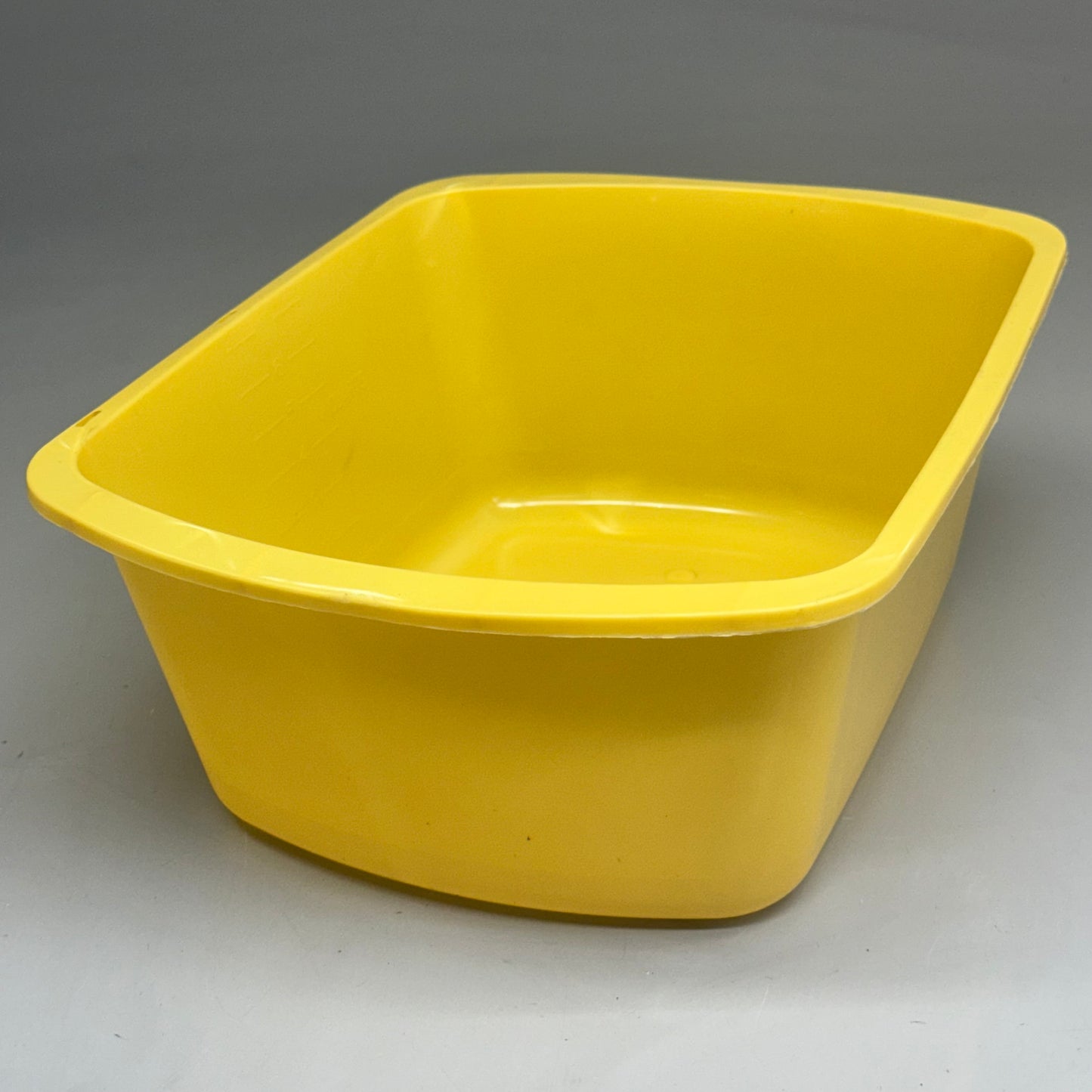 MEDEGEN (50 Pcs) Rectangular Wash Basin 6.6L 13”Lx10”Wx5” Yellow H362-05