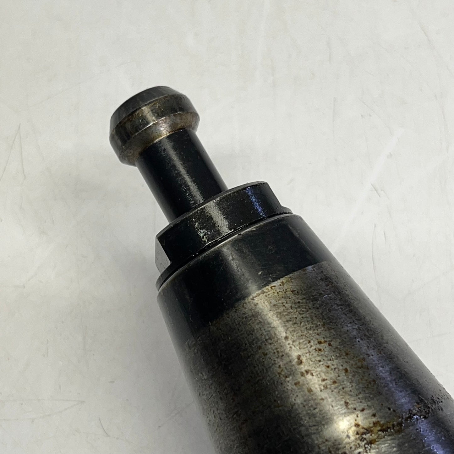 KENNAMETAL Tool Holder W/ Attachment for Cutting  ~ 1-3/4" CV50EM100800 (Used)