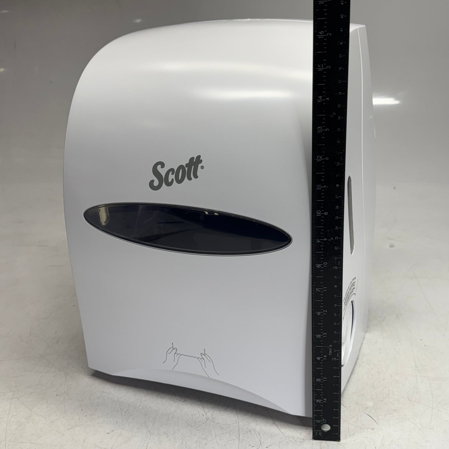 SCOTT Essential Manual Hard Roll Towel Dispenser Sz 12.6" x 16.4" x 10.1", White 46254