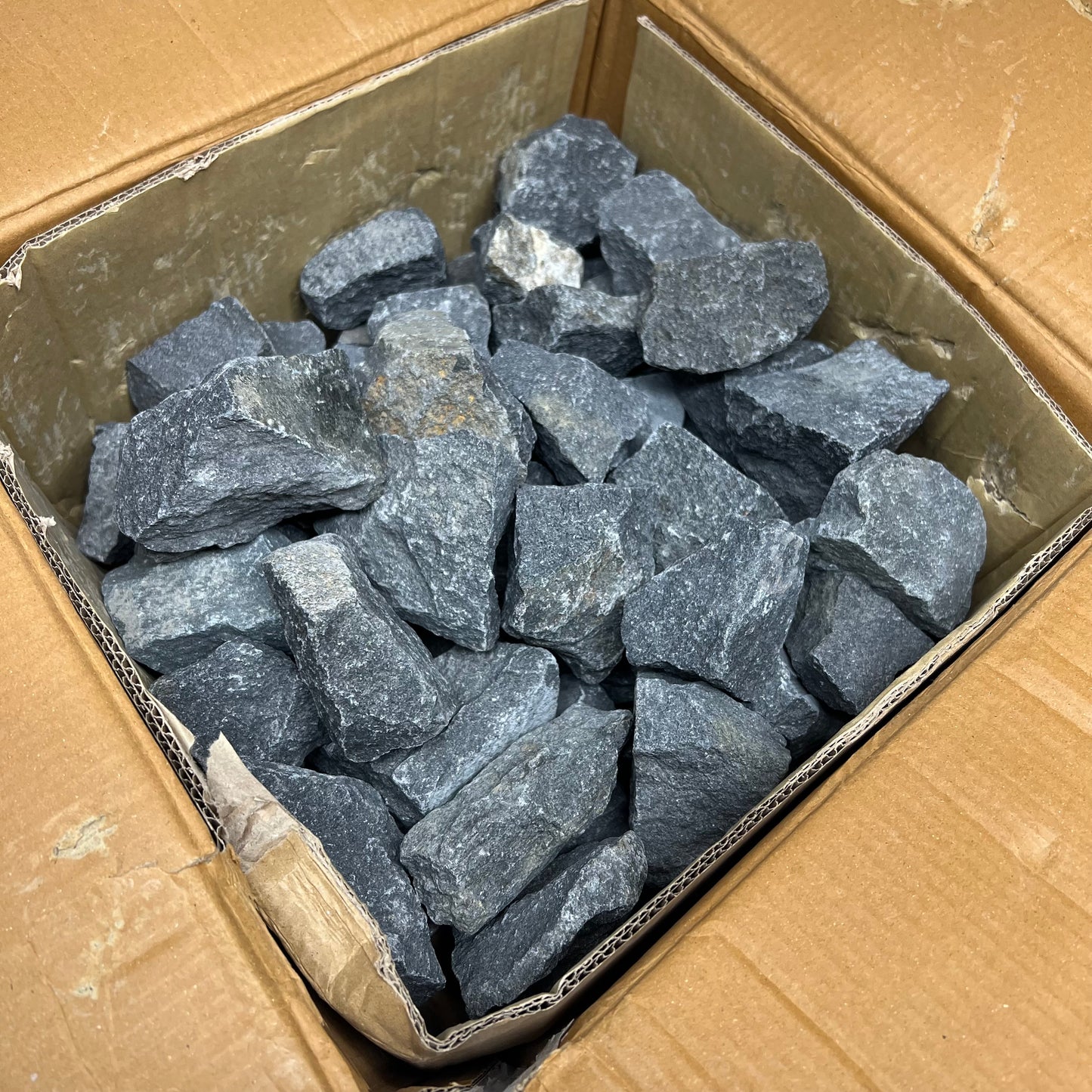 ZA@ (45 LBS) Box Of Sauna Rocks Light Grey