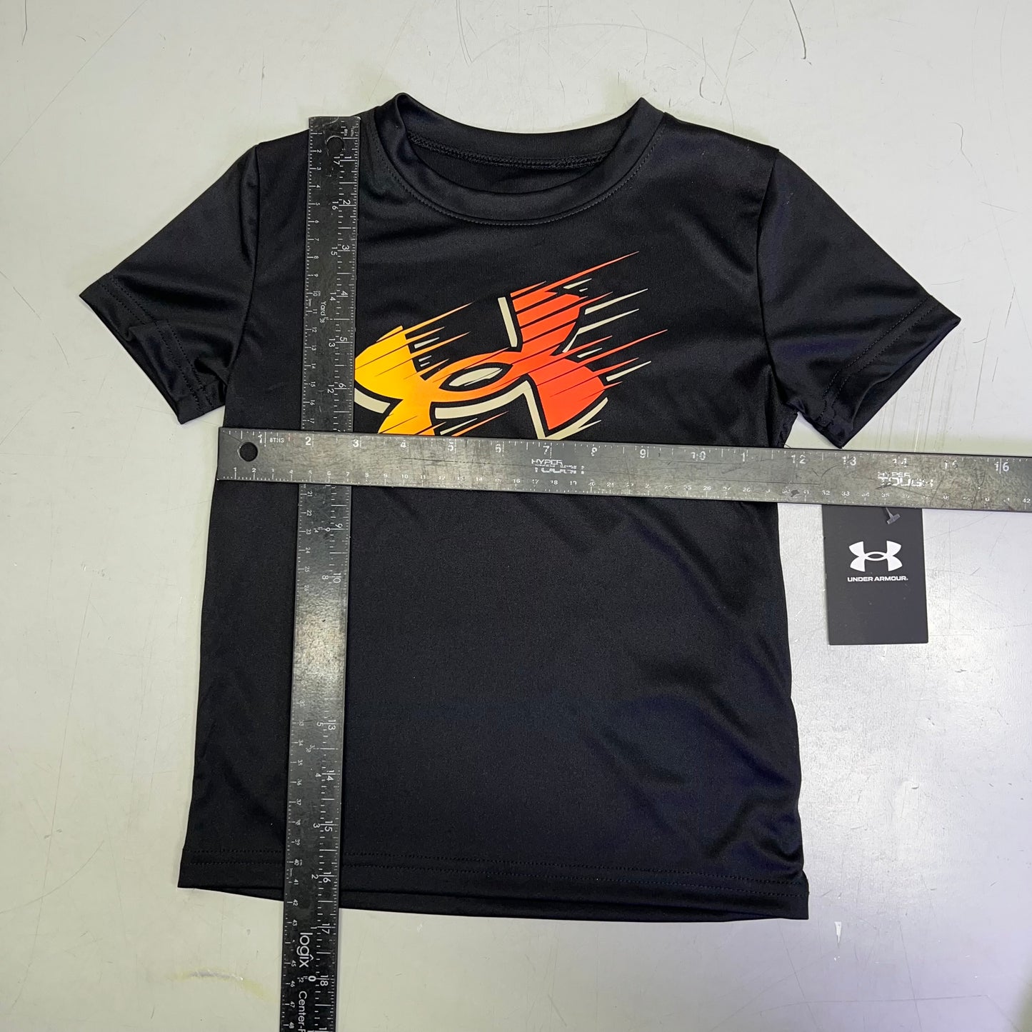 UNDER ARMOUR Toddler Woven T-Shirt & Shorts Set Boys Sz 4T Khaki/Black UASII38D