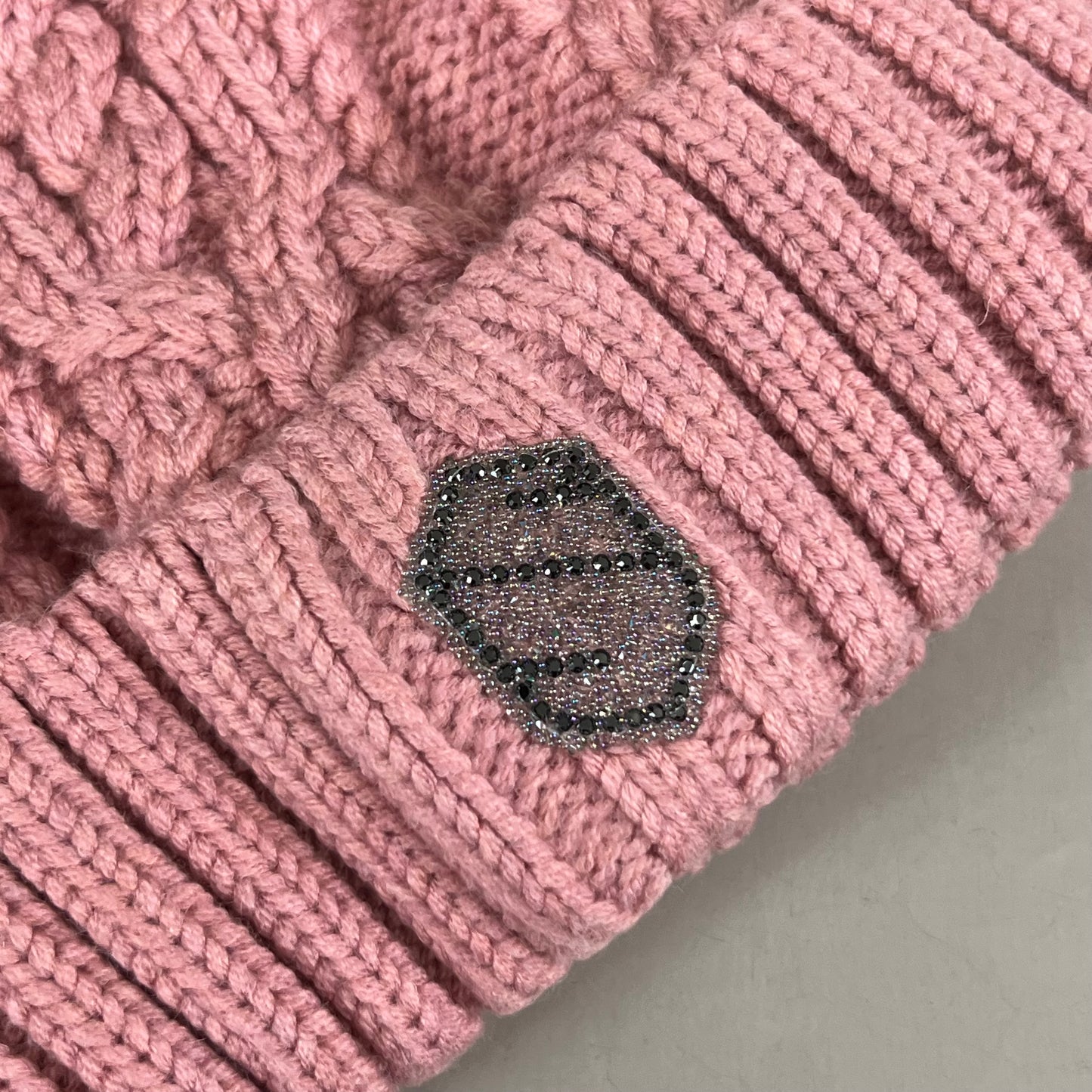 SAMSHIELD Nora Crystal Intarsia Equestrian Beanie Hat Women's Sz One Size Fits All Blush Pink