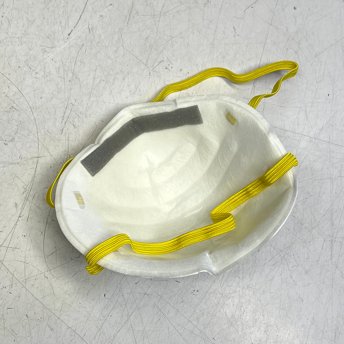 3M (4 PACK, 20 EACH) N95 Particulate Respirator 8210 Plus For Paint 8210PP20