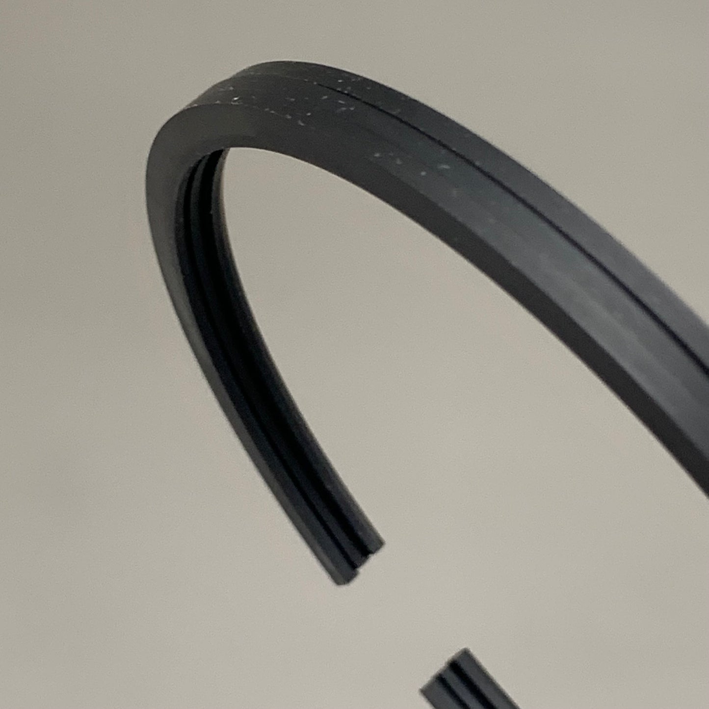 MAHLE Engine Piston Ring Set For Ford 41940