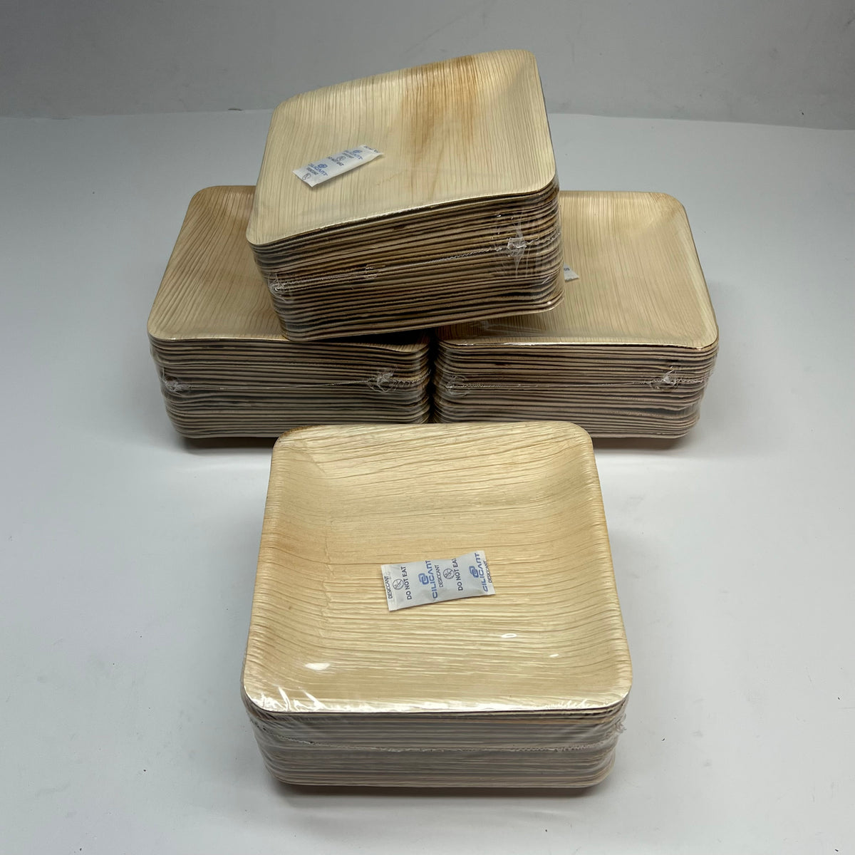 CHEFS WAREHOUSE (100 PACK) All Natural Palm Plate Highly Durable 8" RWB0323N