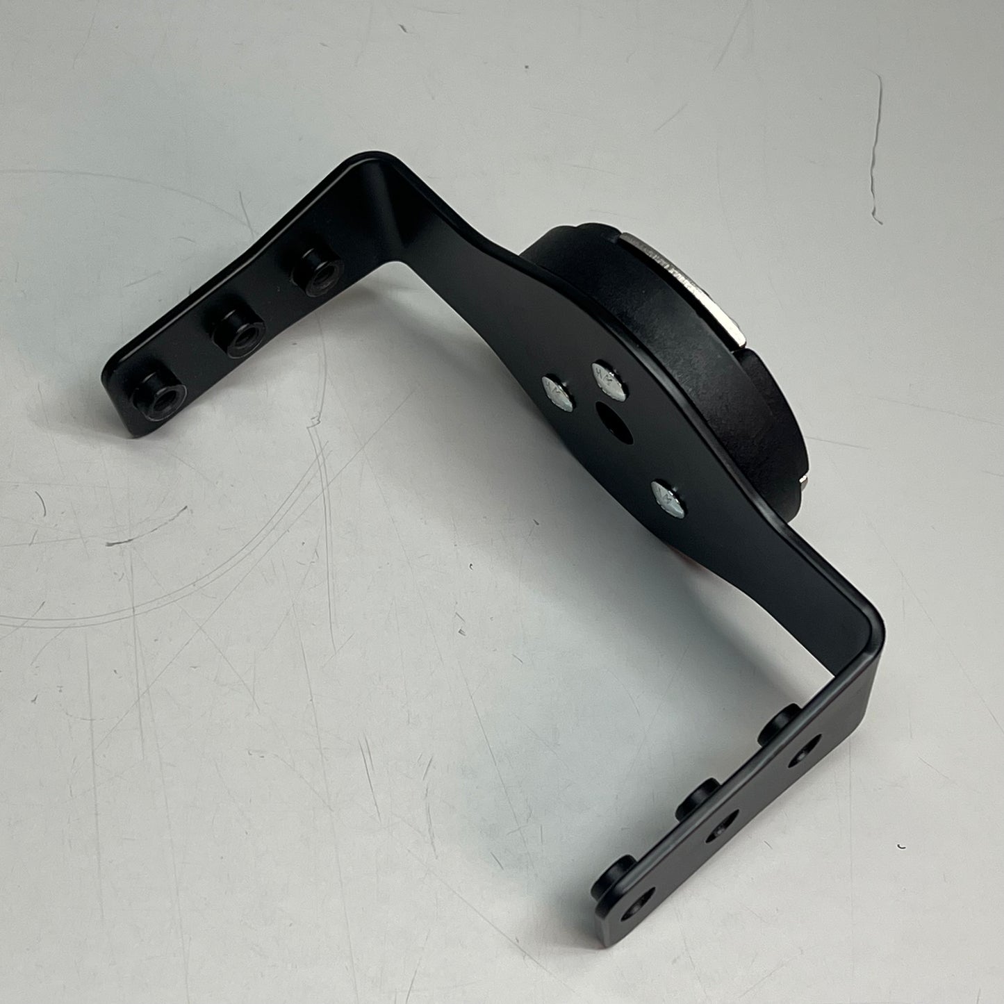 APERIA Flow Below Latches Axle Kit Cyclone W/ Hardware Black/Chrome AK-500FB