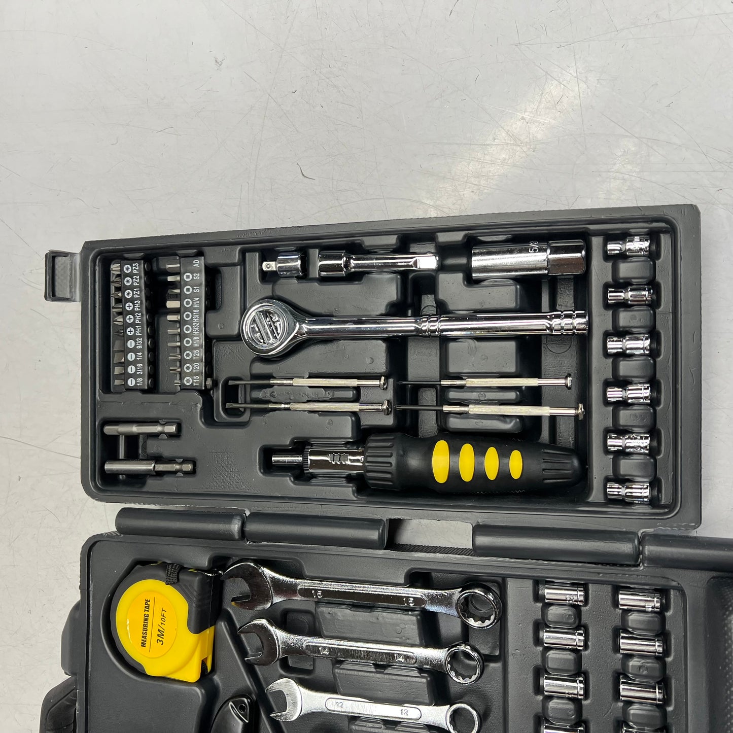 ULINE (121 PIECE) Home Tool Set In Wall Mountable Case Black/Yellow H-706