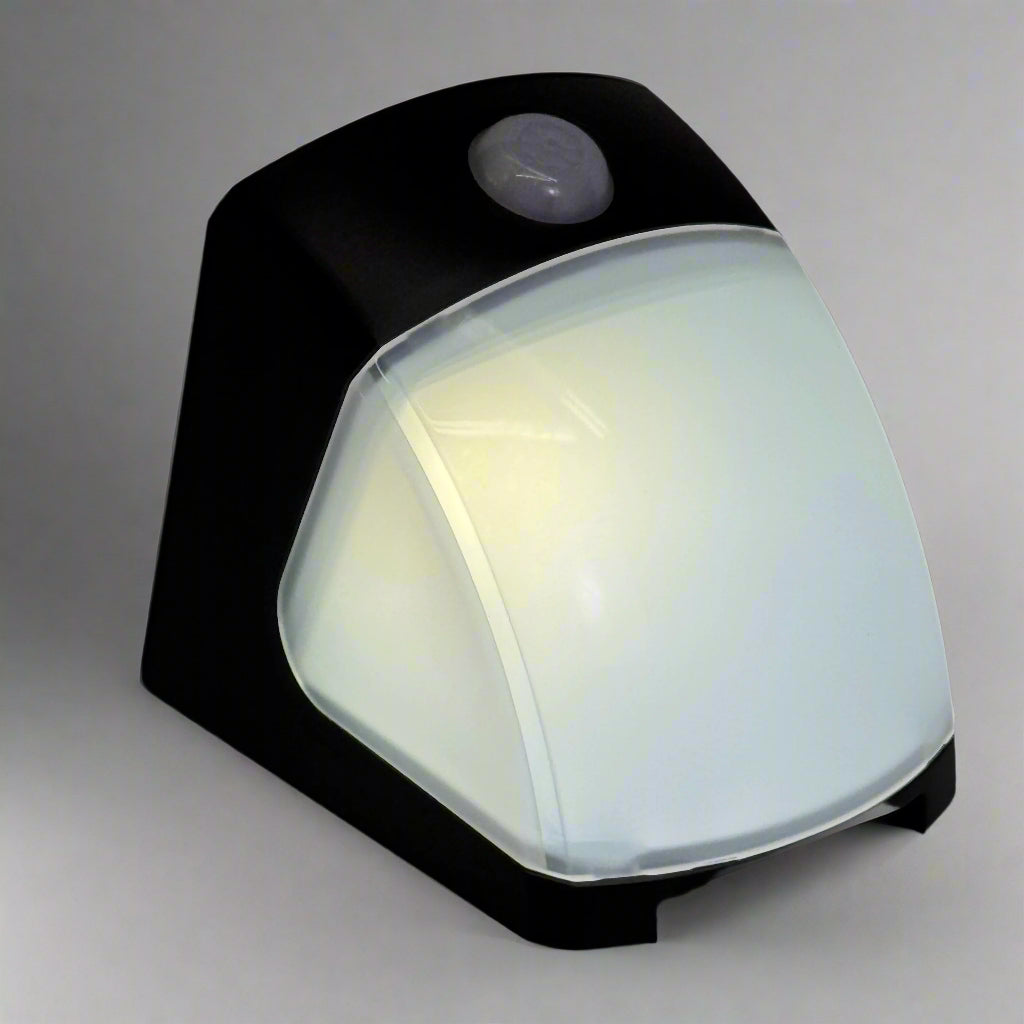 ALL-PRO LED Solar Powered LED Floodlight 300 Lumens 25 ft Range White MSLED300