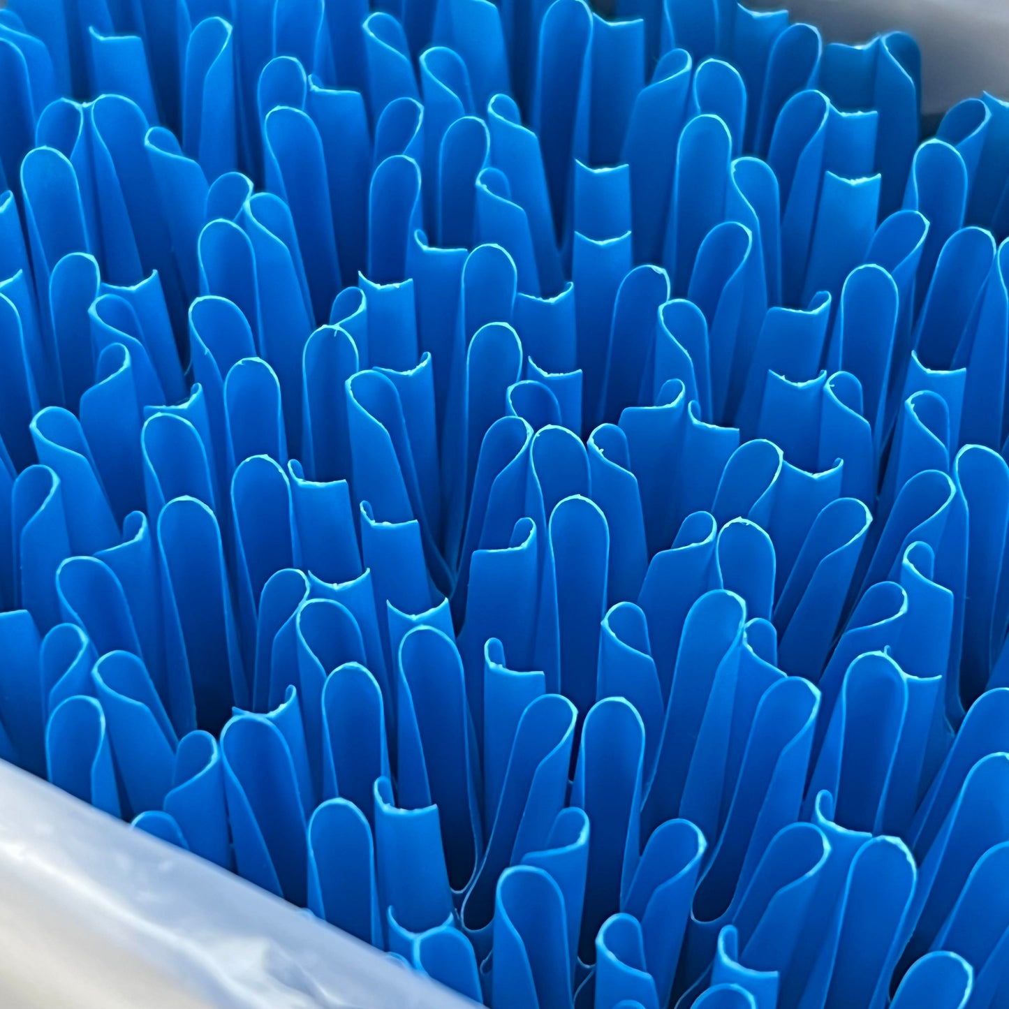 LEV GO (300 PACK) Smart Spatula Disposable Polypropylene Lab Spatula Blue 17211