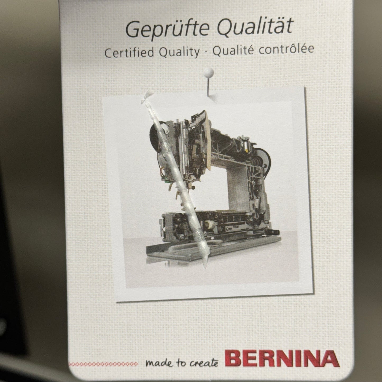 BERNINA Q16 Longarm Quilting Machine w/ Accessories - Sewing Equipment