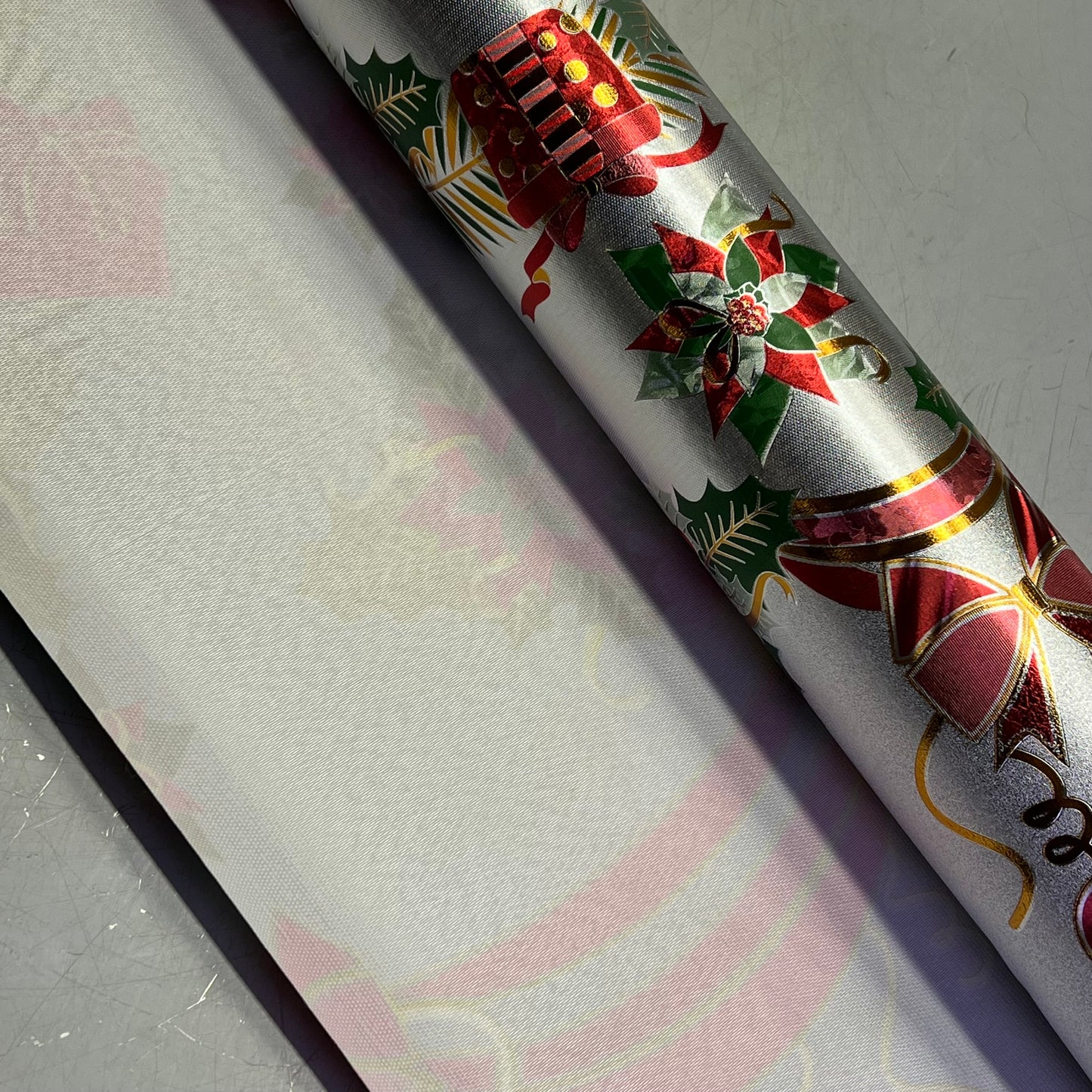 Christmas Shimmery Poinsettia & Presents Table Cloth 54"x60' Silver/Red CC-8364