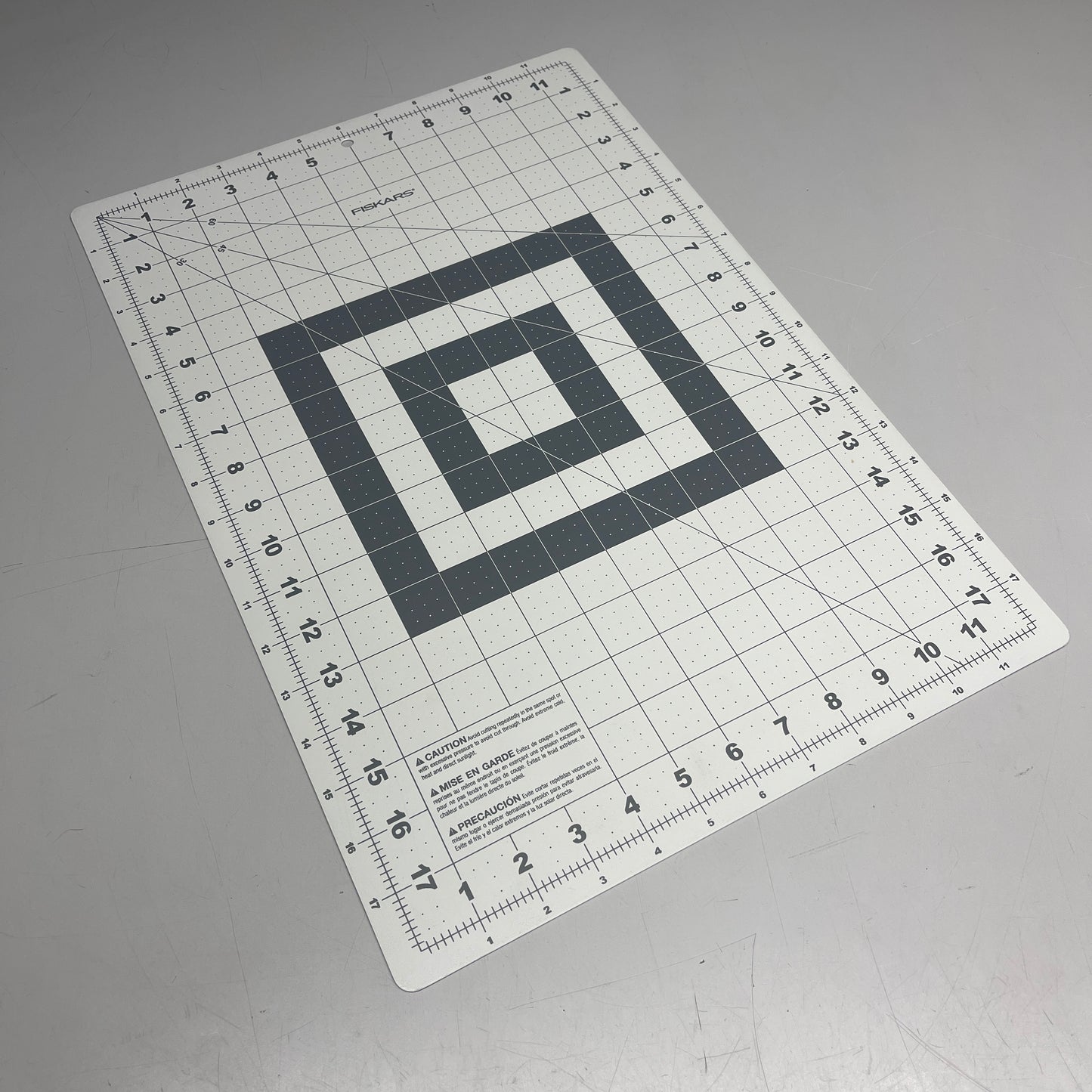 FISKARS (3 PACK) 12 x 18in Double Sided Cutting Mat