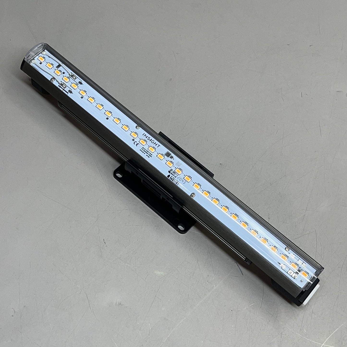 INSIGHT LIGHTING Pilot PCM Light Fixture 110-277VAC PCM/10W/35K/0-10V/12"/MG