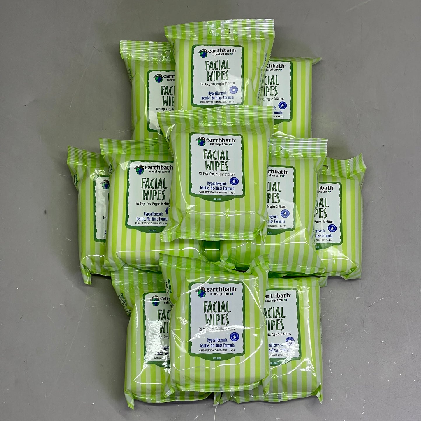 EARTHBATH (12 PACK) Natural Pet Care Facial Wipes 25 per package White