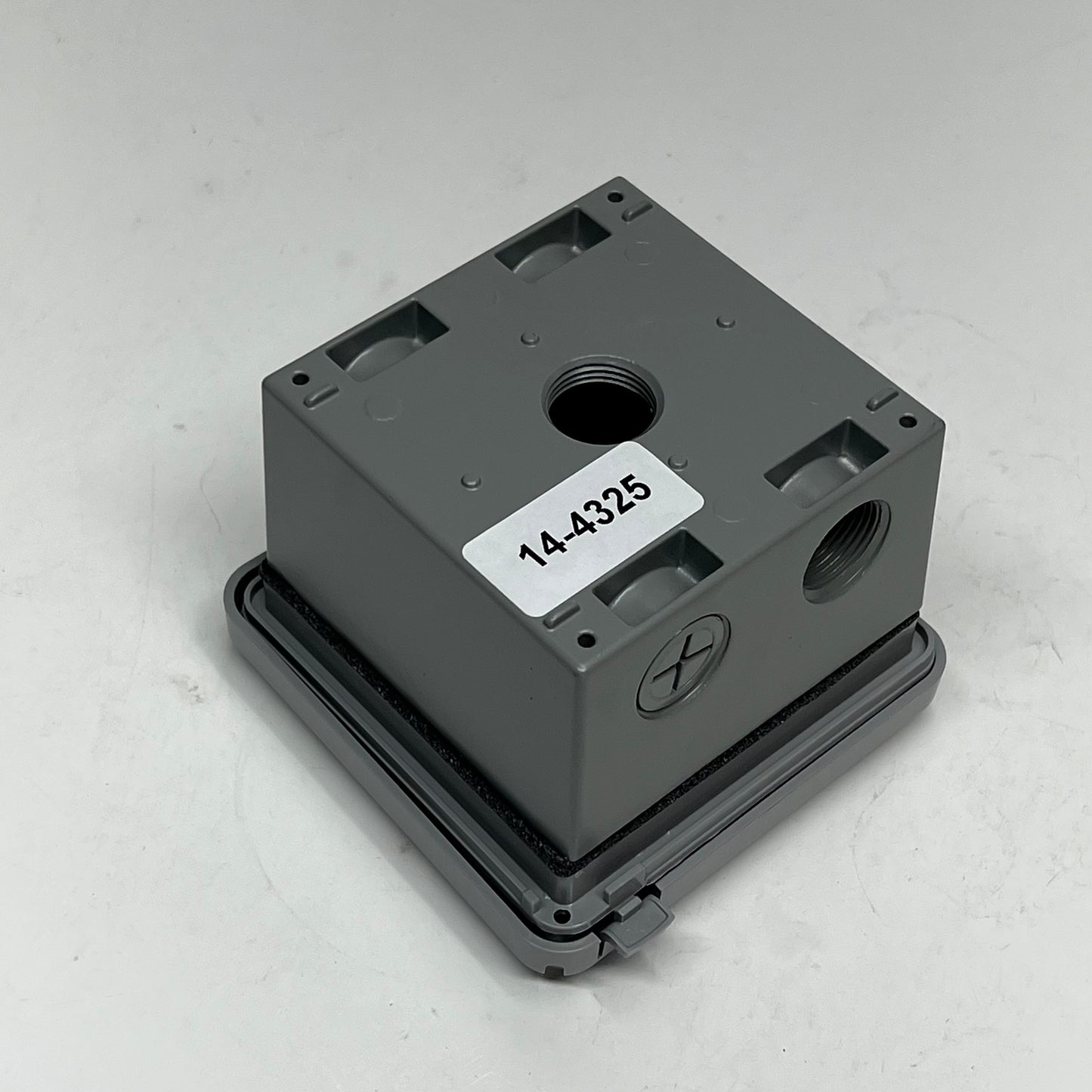 INFRATECH  Duplex Stack Switch Dual Surface Mount W/ Weatherproof Box 14 4|325