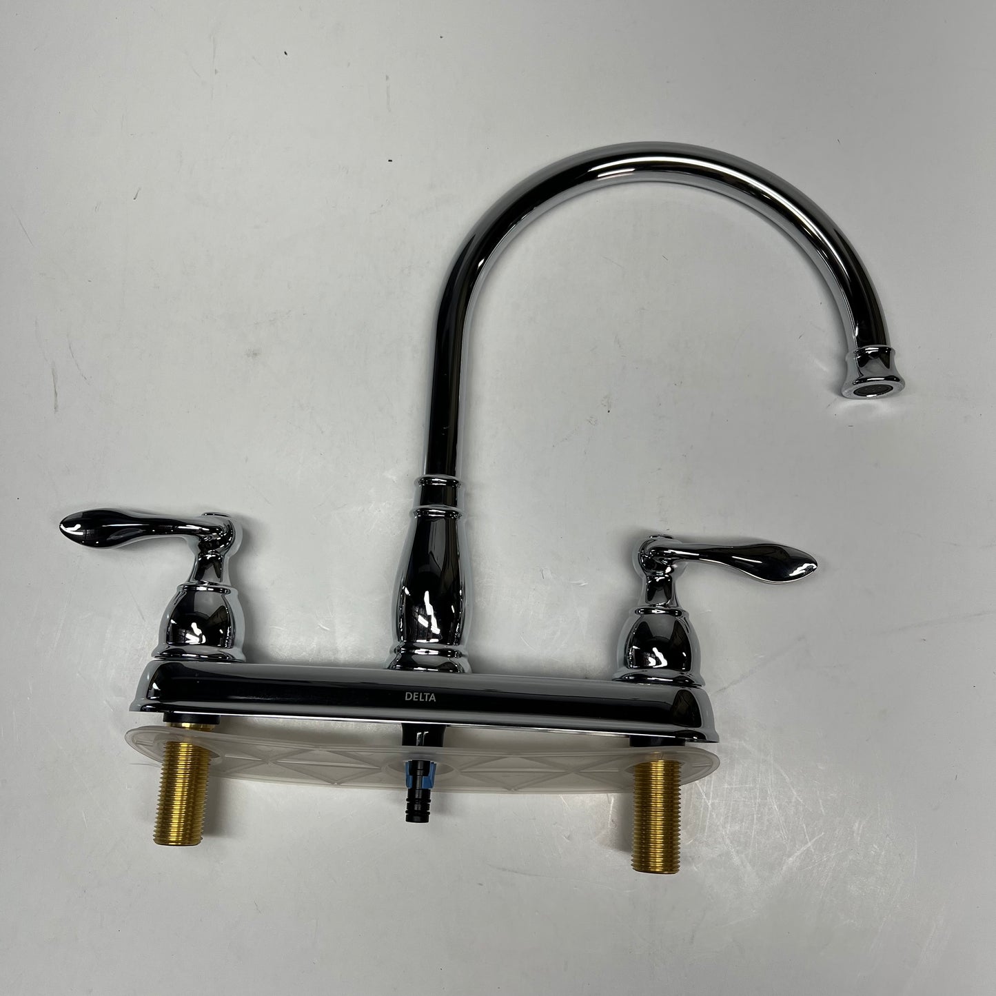 DELTA  Windemere Kitchen Faucet W/ Side Spray 1.8 (GPM) Chrome 21996LF