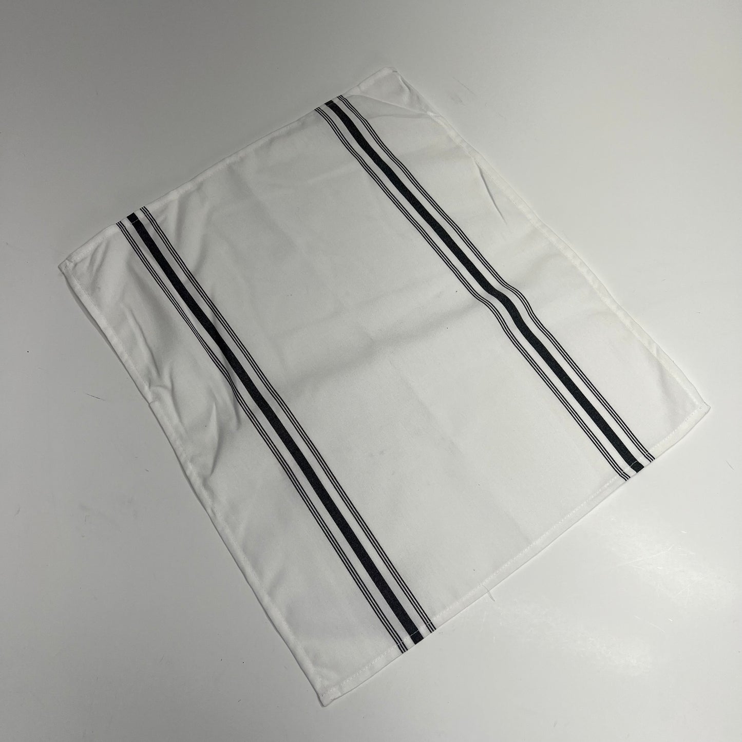 HELLENA FASHION (50 PACK) Cloth Napkins 21"x18" White W/ Black Bistro NP0086
