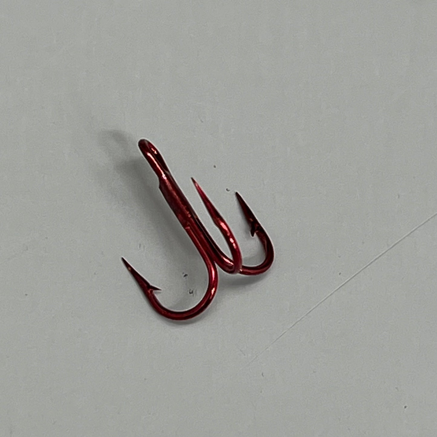 EAGLE CLAW(2 PACK) 3X Treble Regular Shank Round Bend Hook Red #8 20pc L934RDT-8