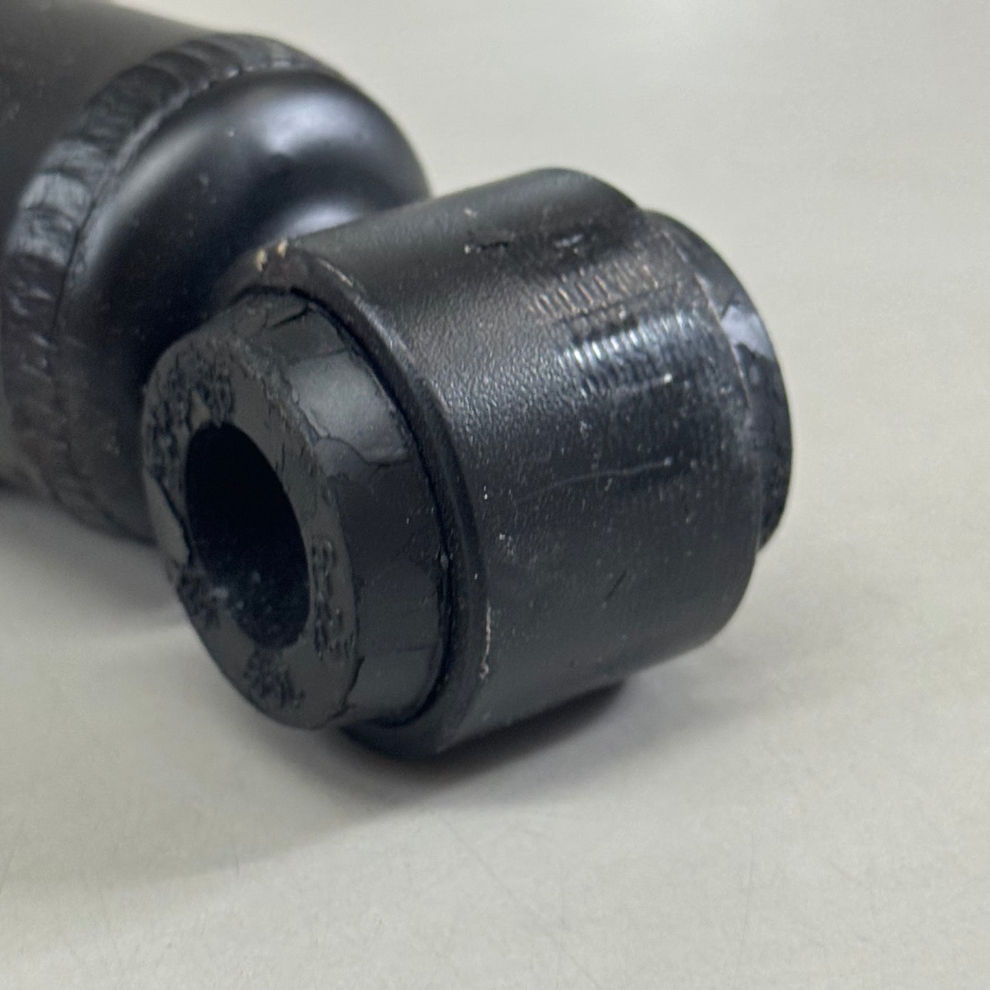 KYB Gas Shock Suspension Absorber For Jeep Black 344426 (New Other- (Distressed Packaging))