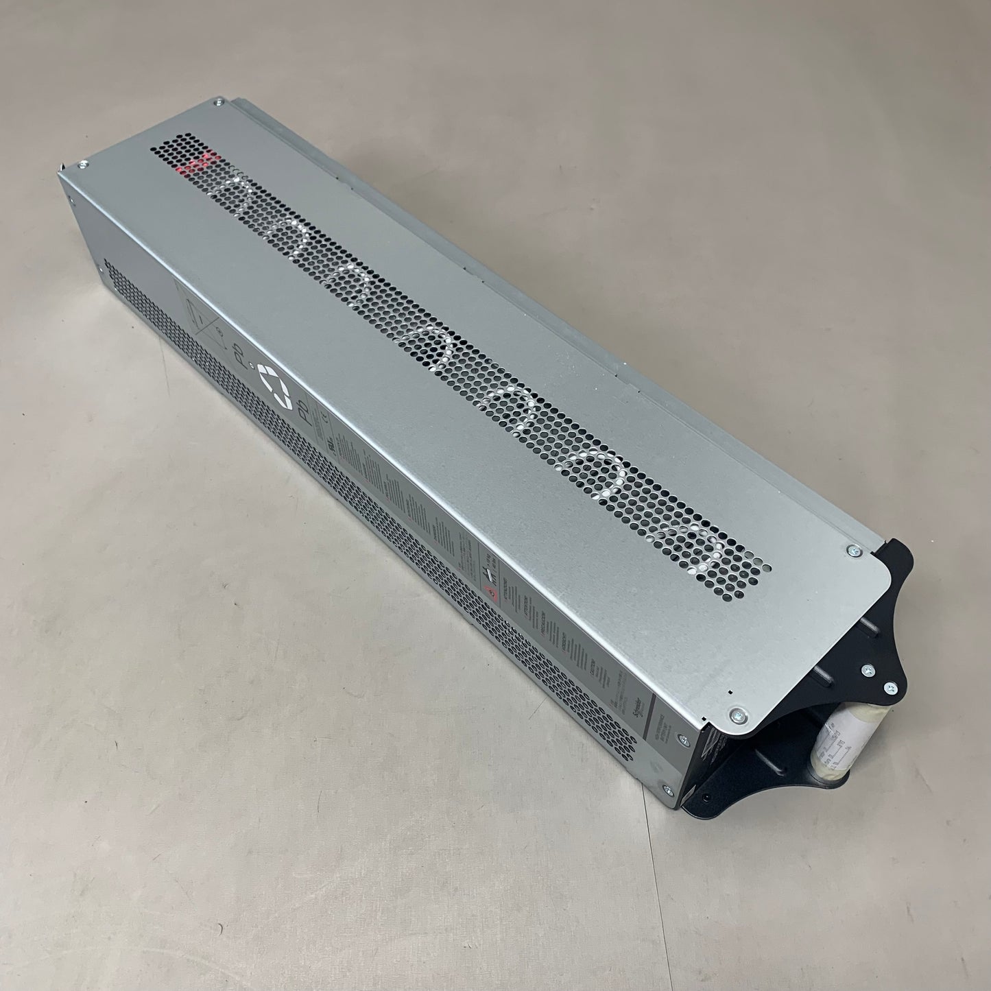 AMERICAN POWER CONVERSION Symmetra Battery Module Plug & Play Instal SYBTU2-PLP