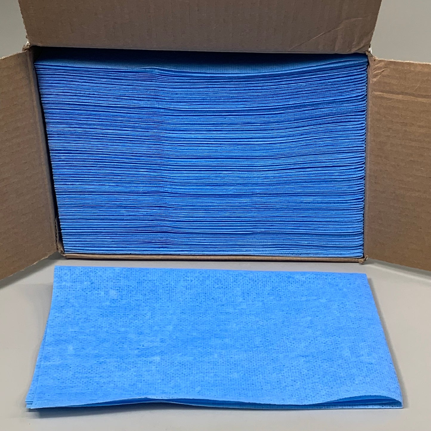 ZA@ FIRST MARK (150 COUNT) Medium Weight Wipes/Towels Blue 13"x21" 243692