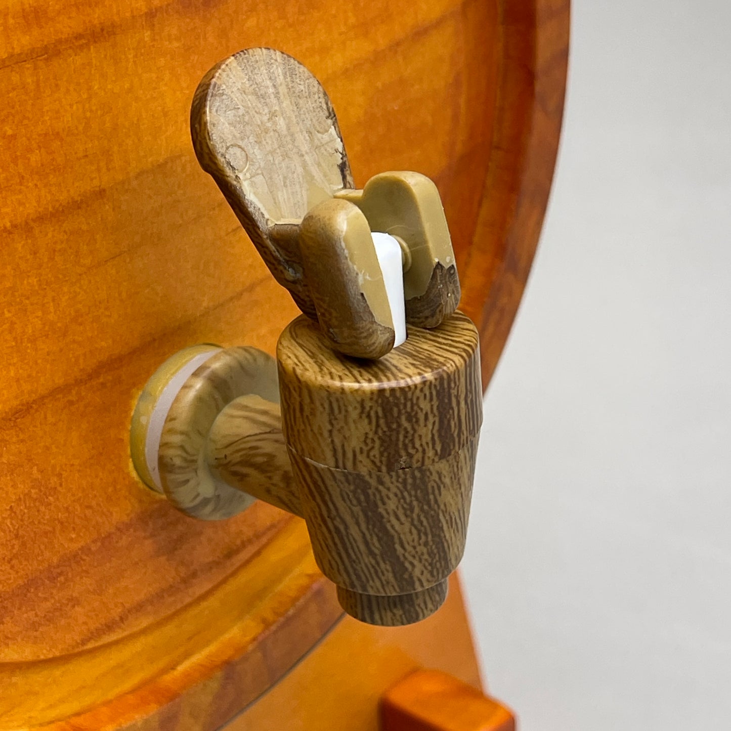 FIUDEX Solid Wood Wine Barrel Decorative Beer Keg Light Brown