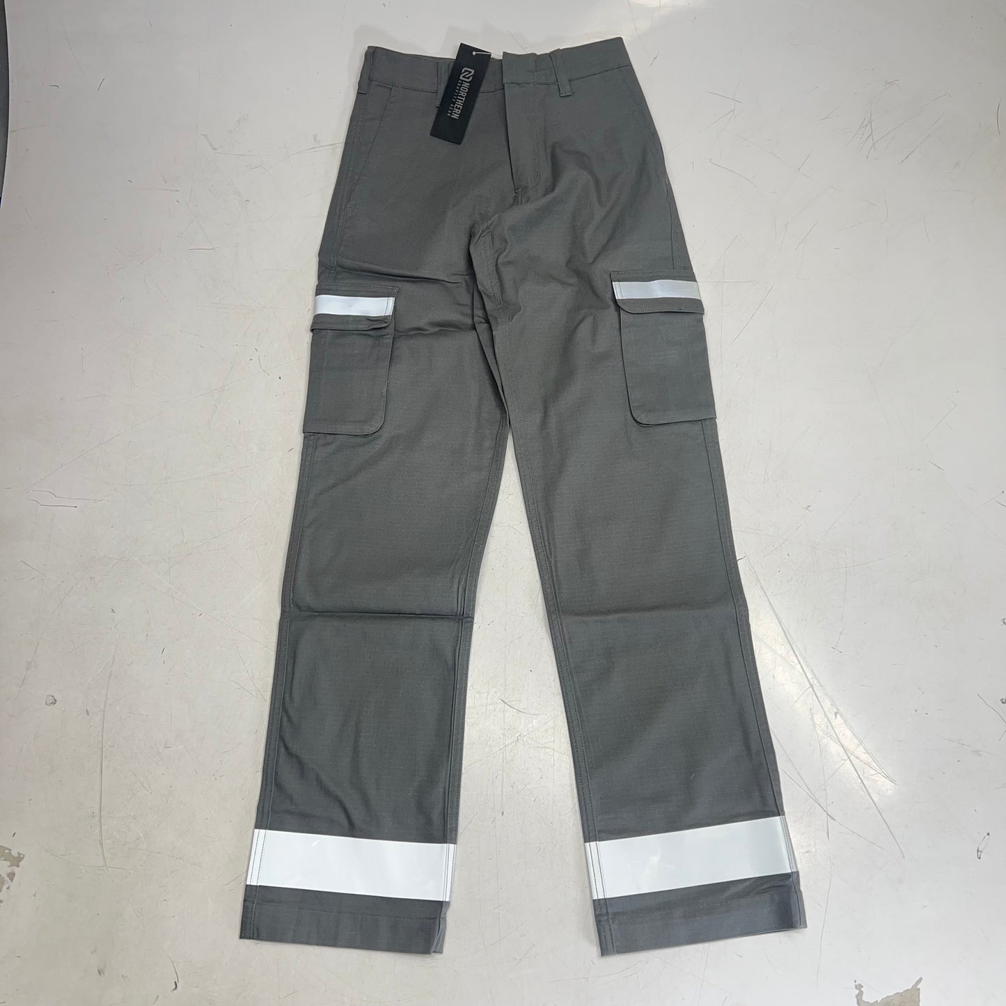 NORTHERN GRAVITY GEAR Cargo Reflective Pants Flame Resistant Boy's Sz 2x32 Grey