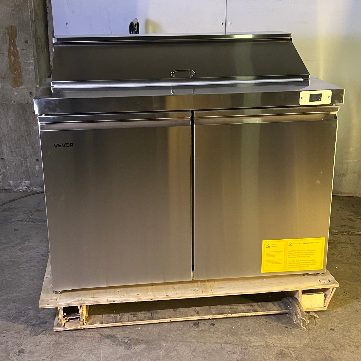 ZA@ VEVOR Commercial Refrigerator, Sandwich Prep Refrigerated Table 48.5"W x 30.5"L x 40.5"H, TSSP48 (New Other, Minor Cosmetic Damage)